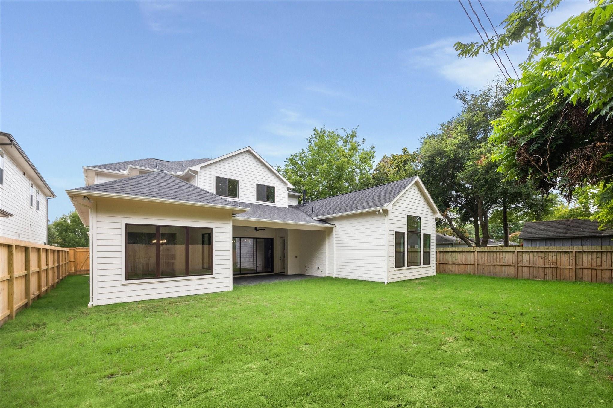 1201 Confederate Road, Houston