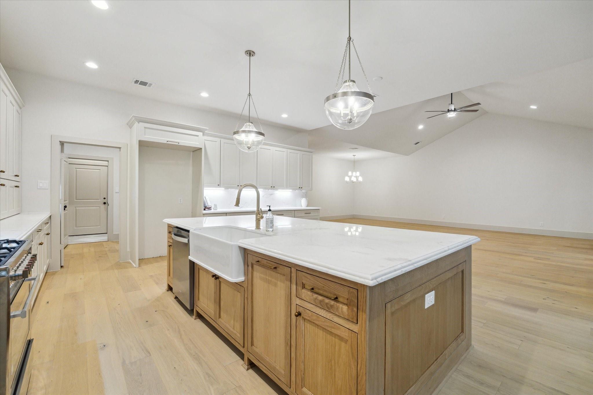 10303 Eddystone Drive