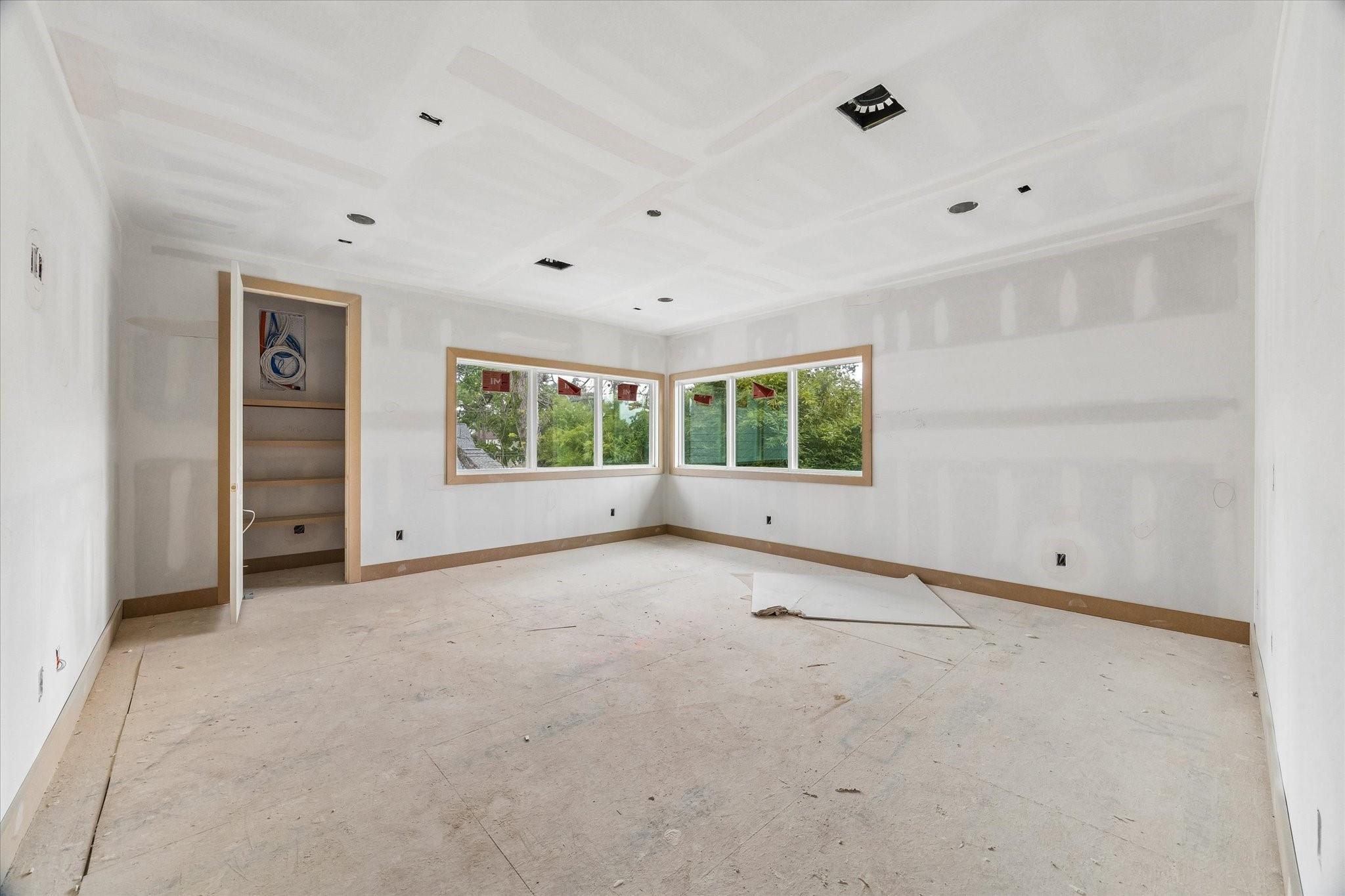 1050 W 42nd Street