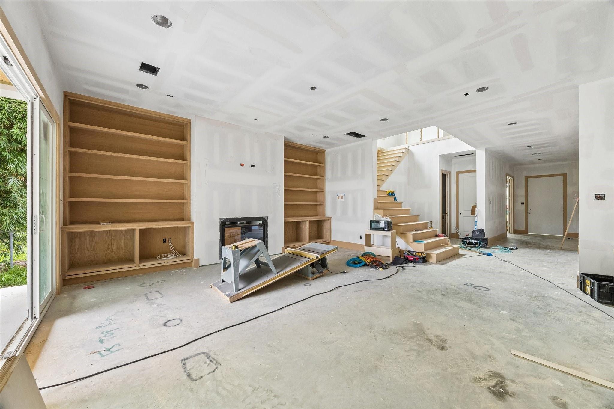 1050 W 42nd Street