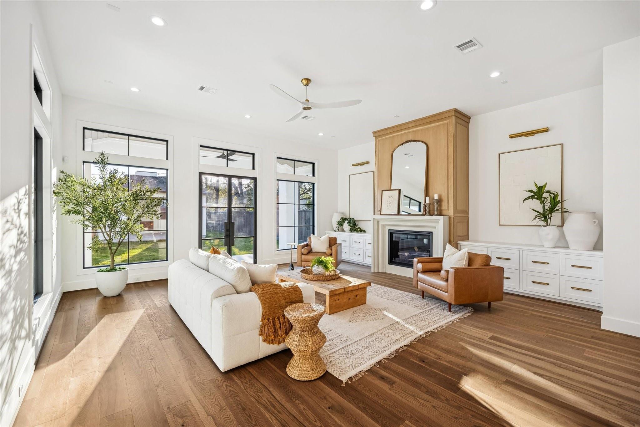 320 W 32nd Street