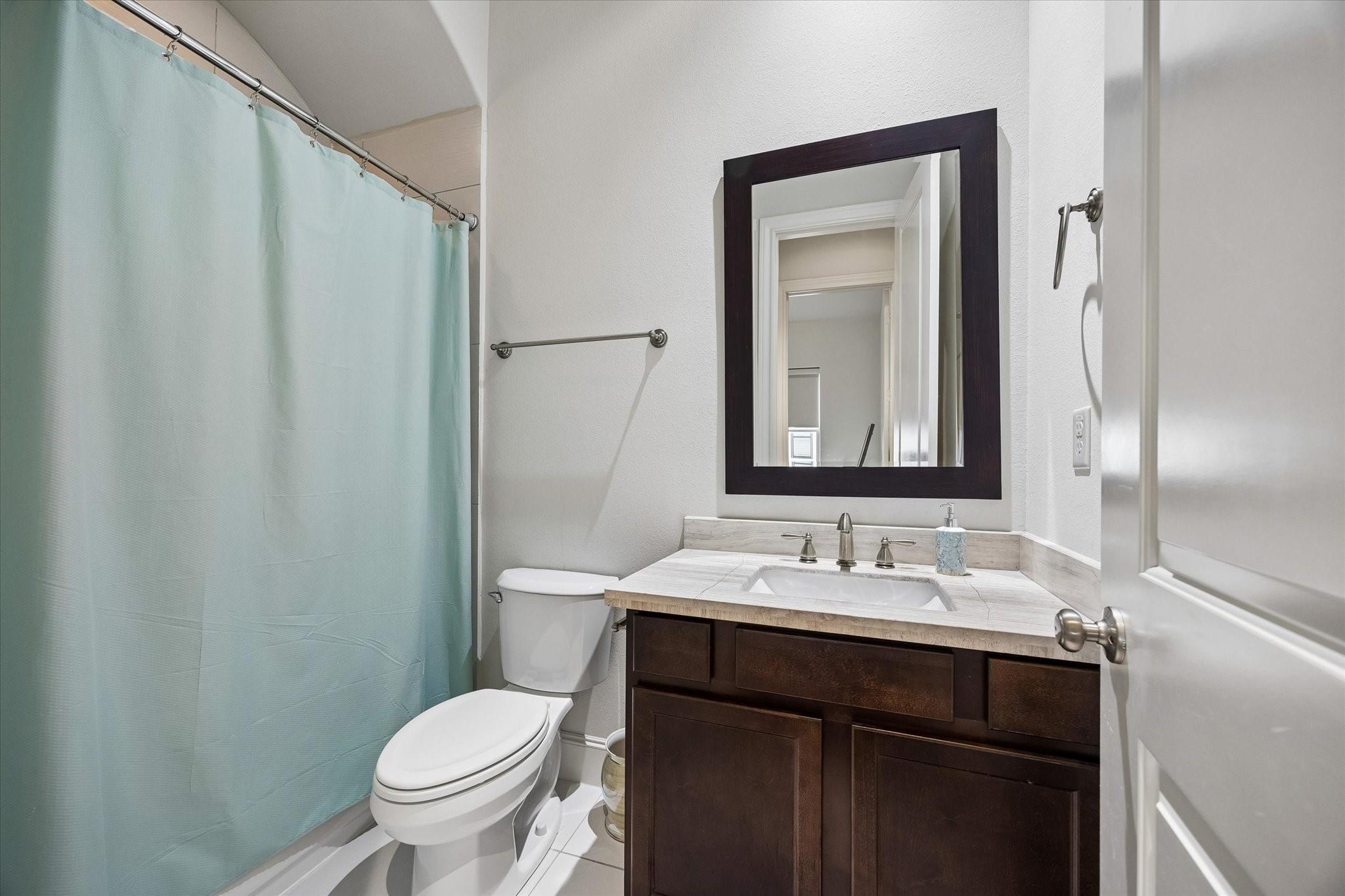 2725 Cohn Garden