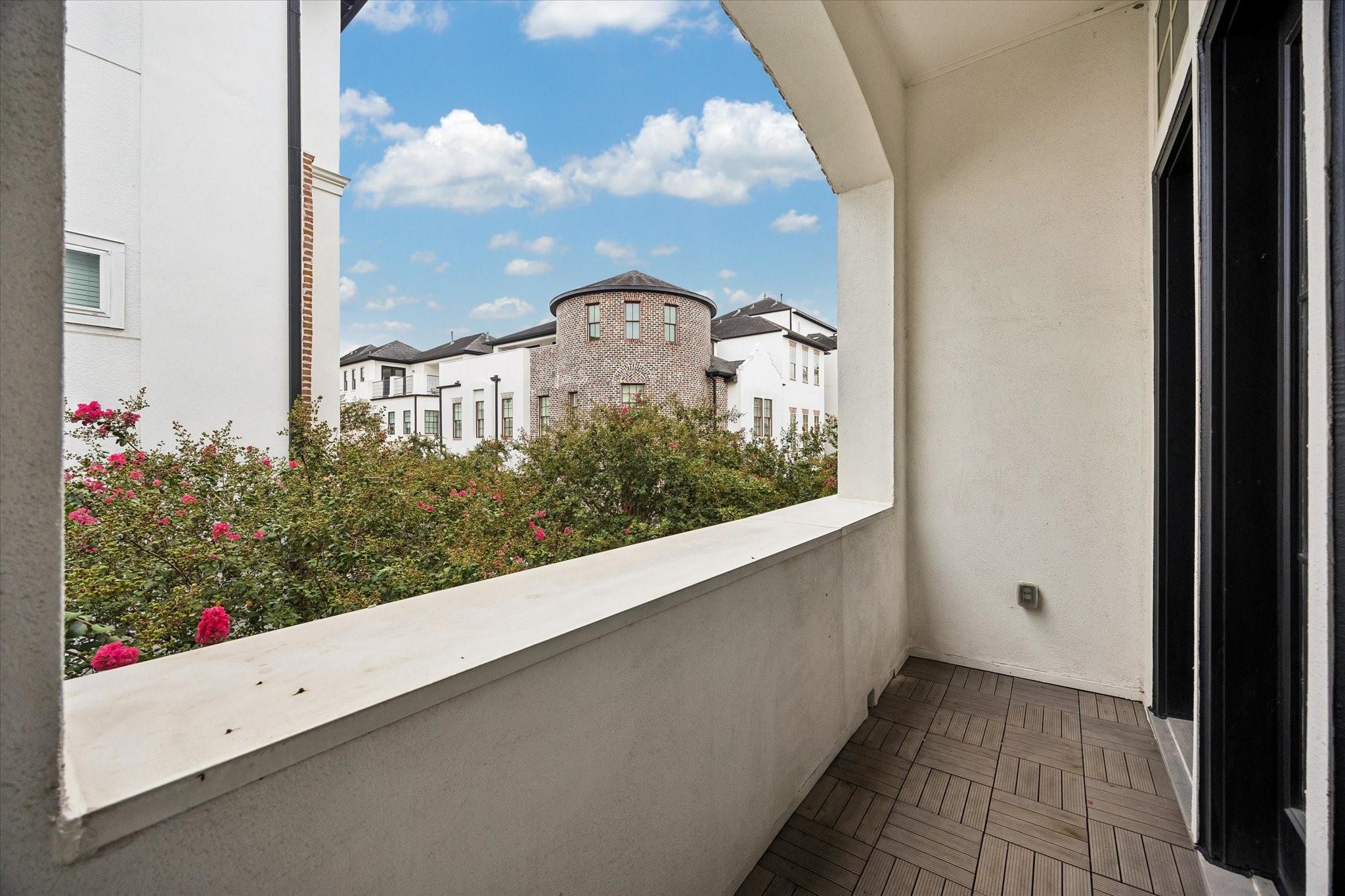 2725 Cohn Garden