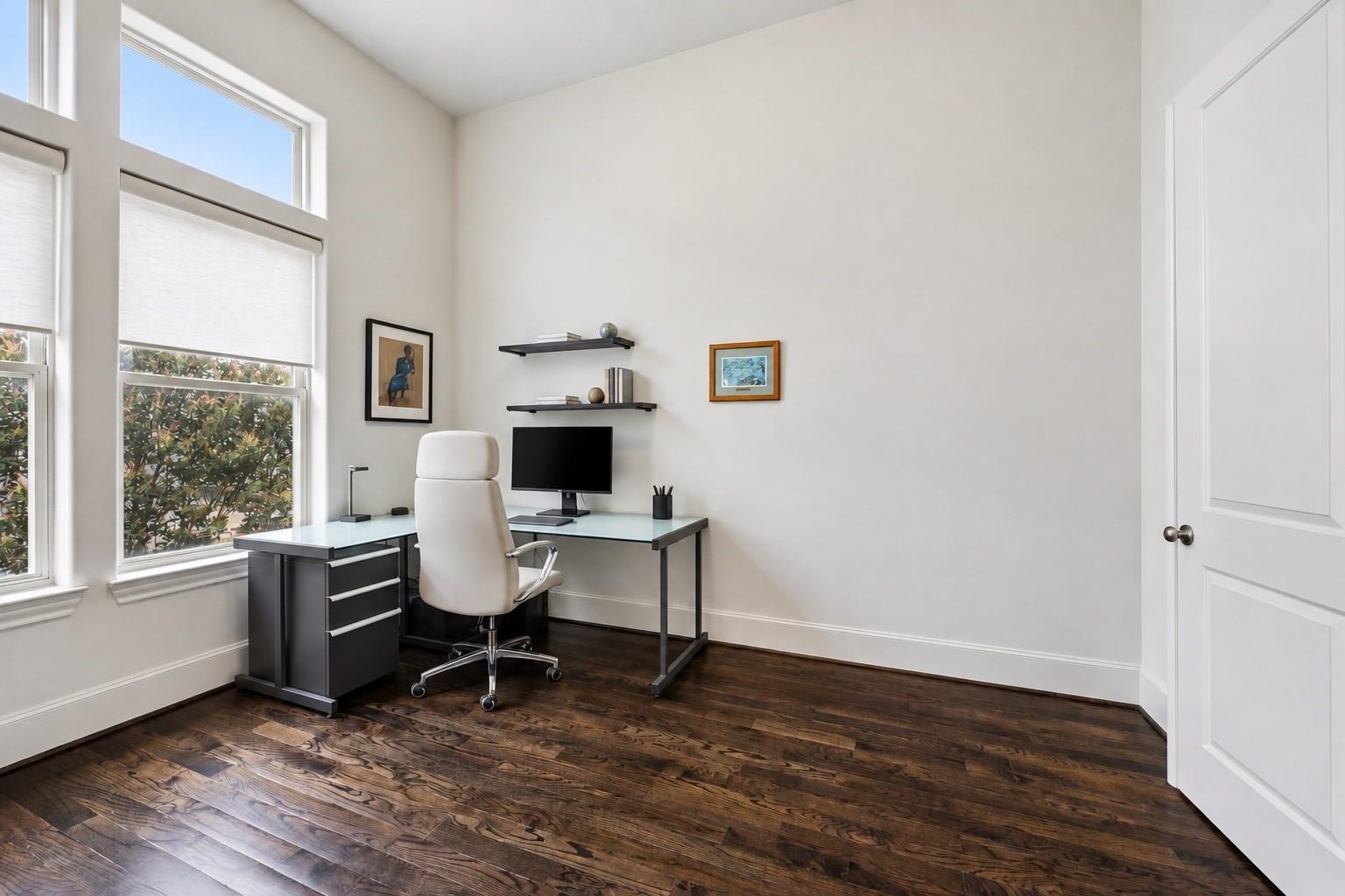 2725 Cohn Garden