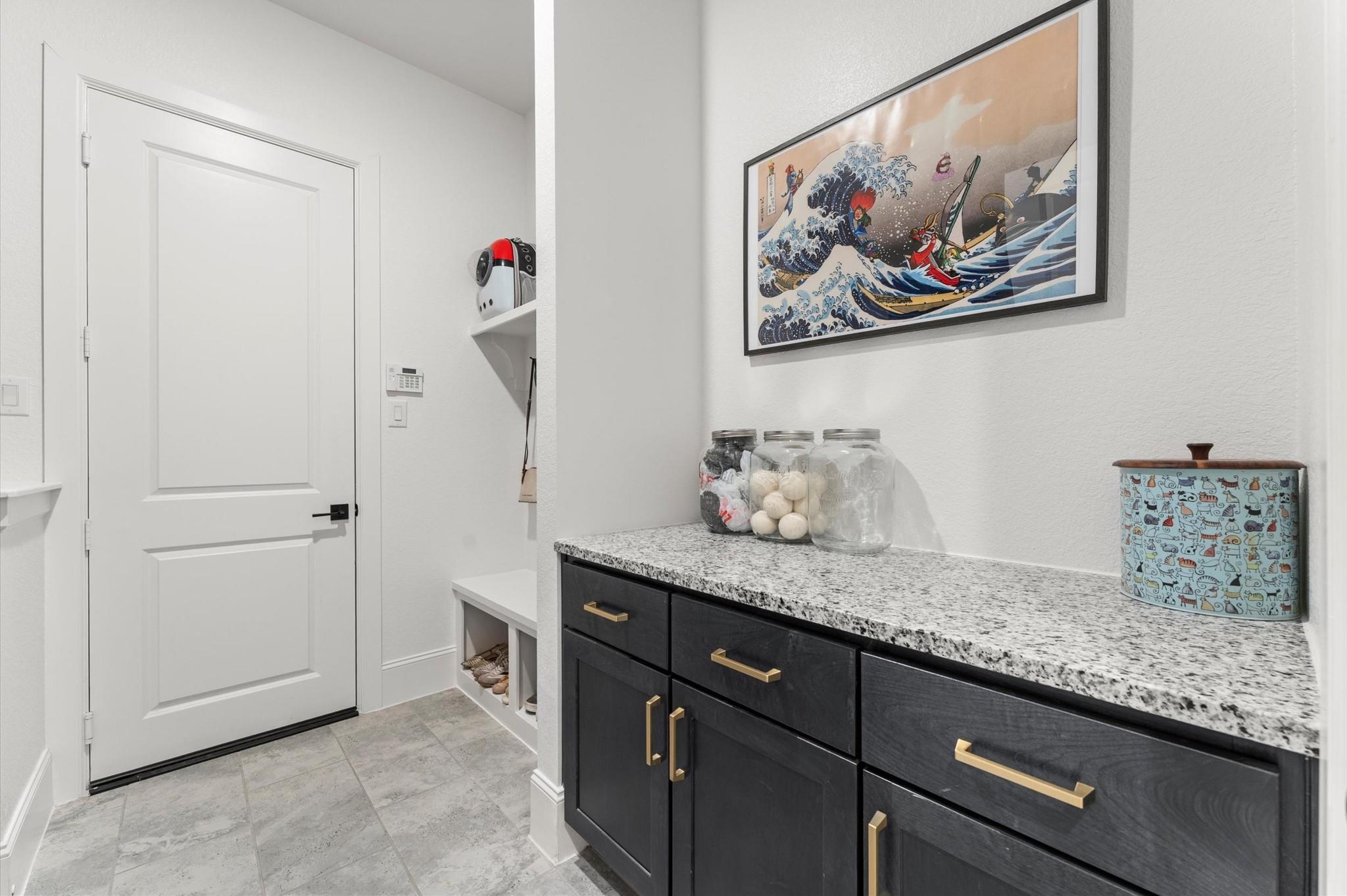 21506 Snake Herb Lane