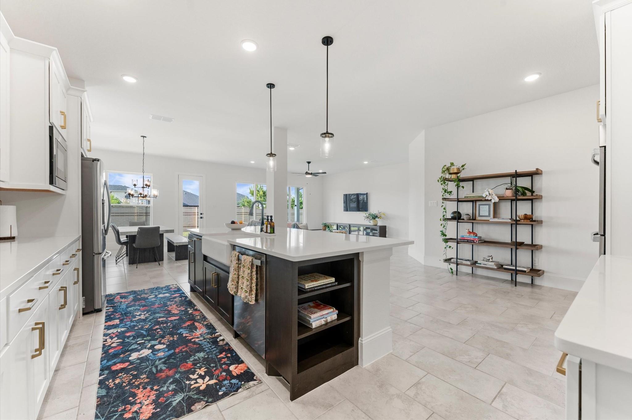 21506 Snake Herb Lane