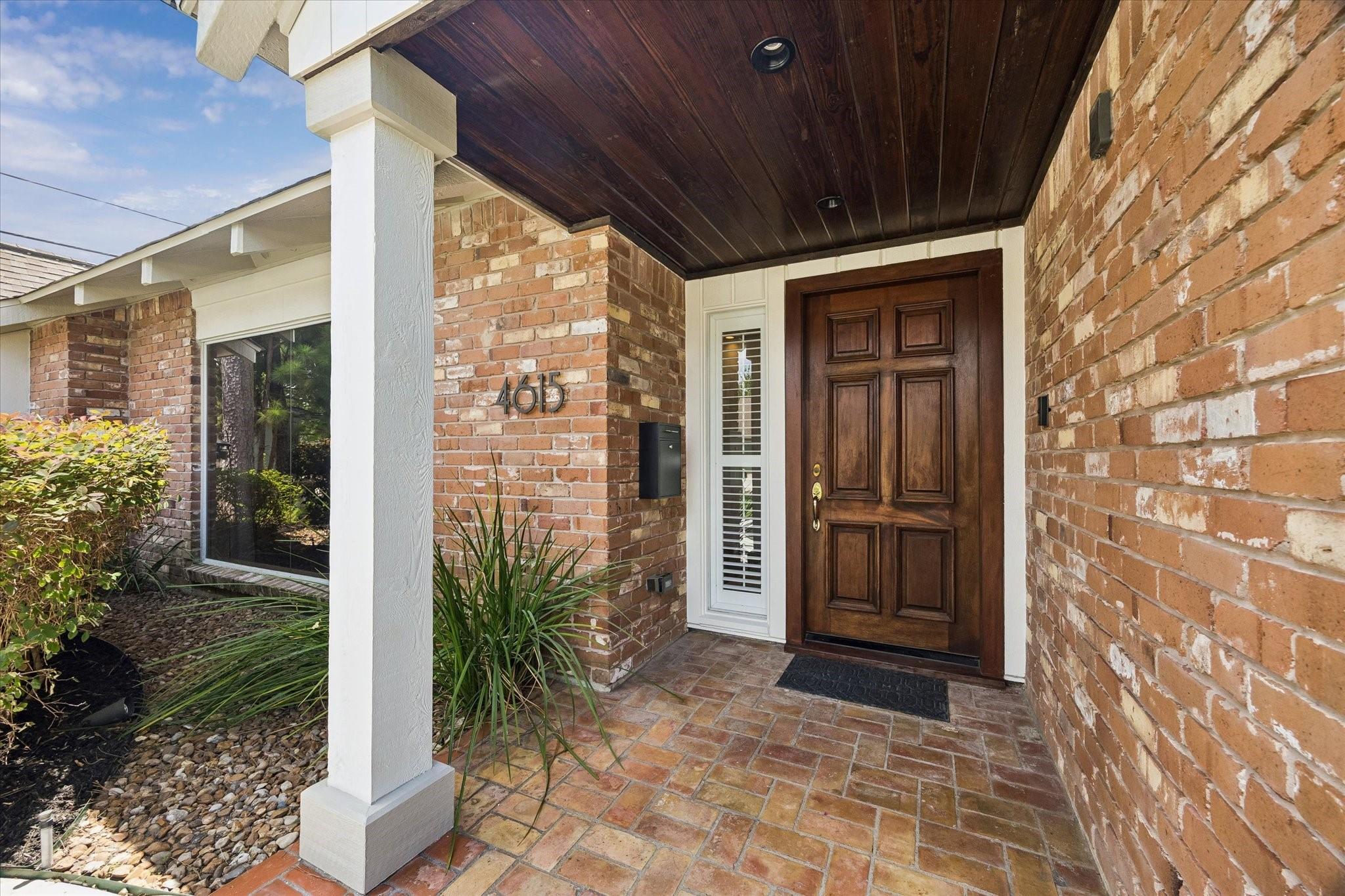 4615 Golf Drive