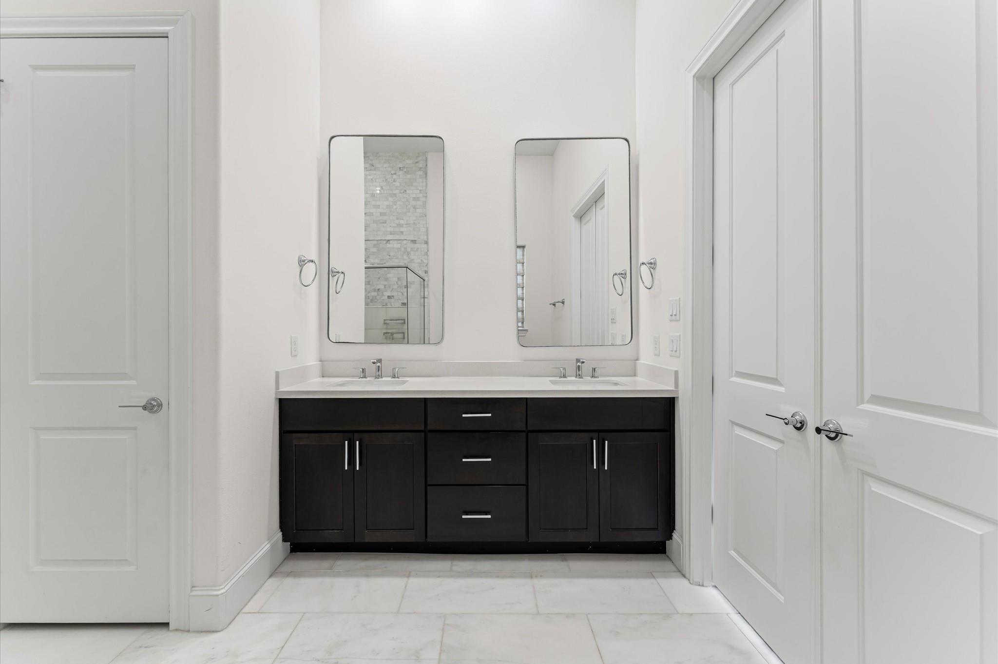 9635 Riddlewood Lane, Houston