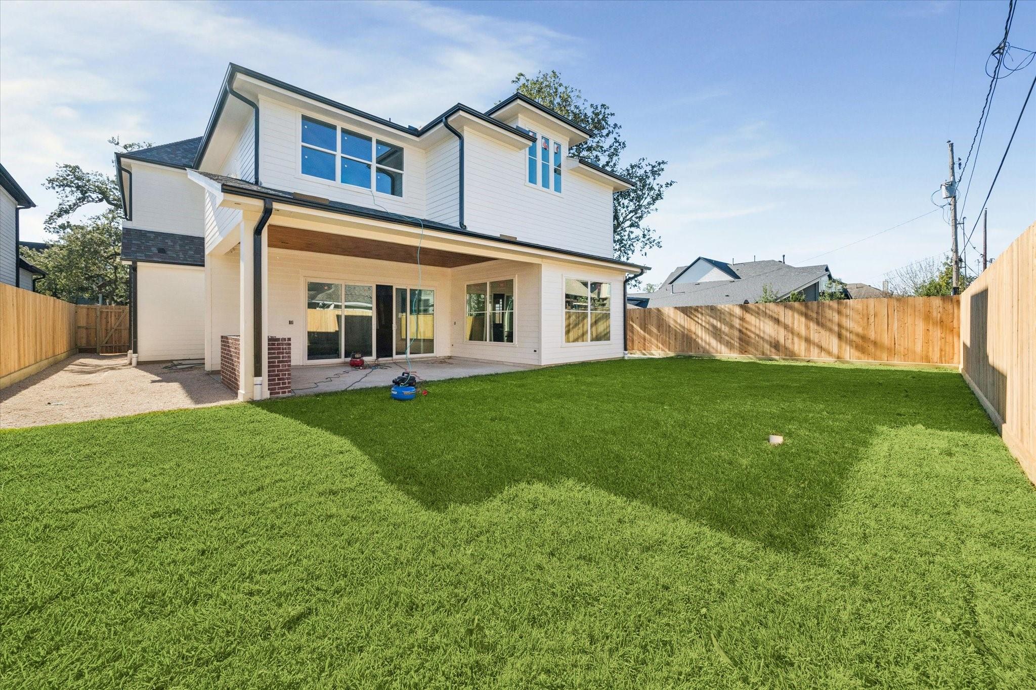 1614 Woodcrest Drive