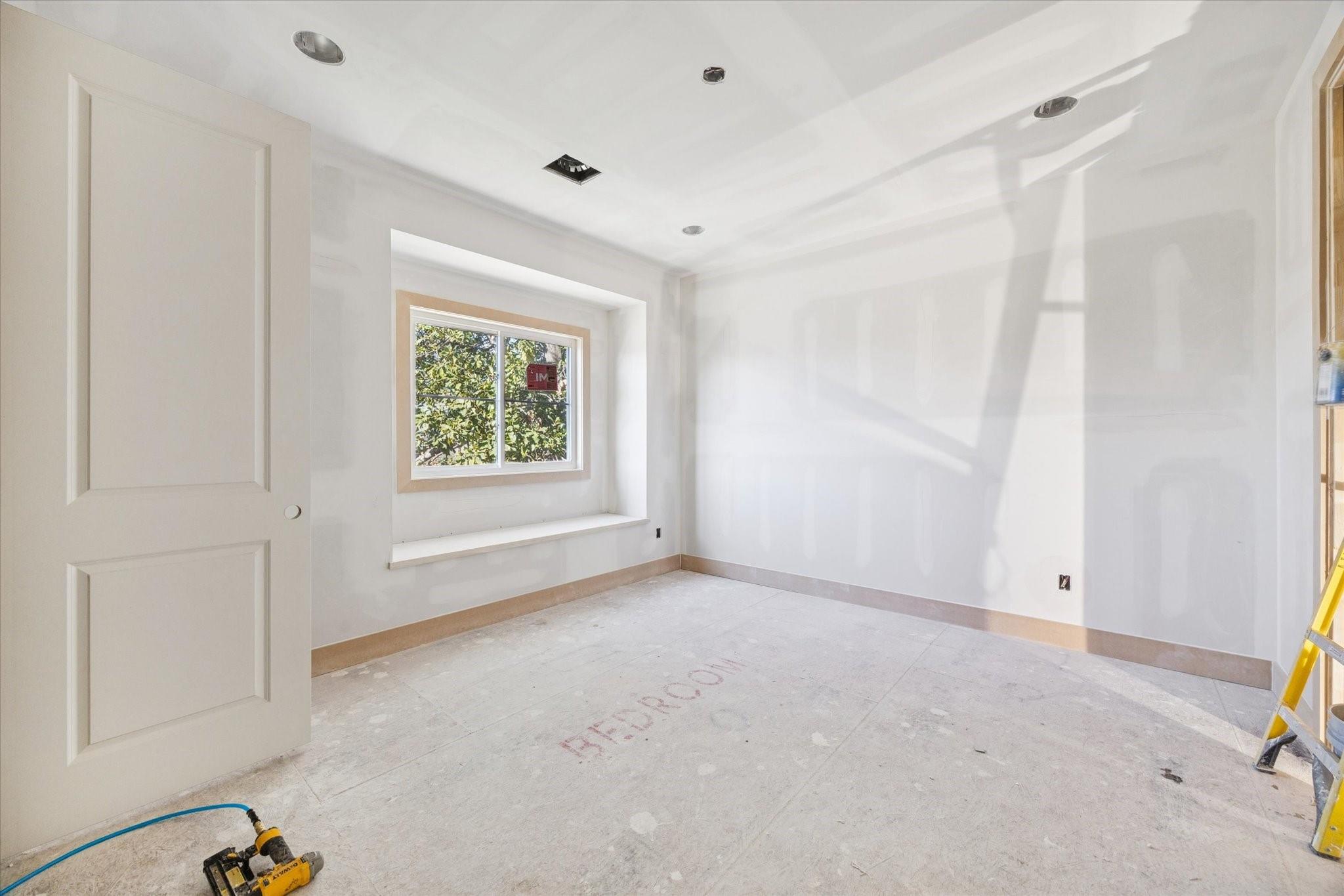 1614 Woodcrest Drive