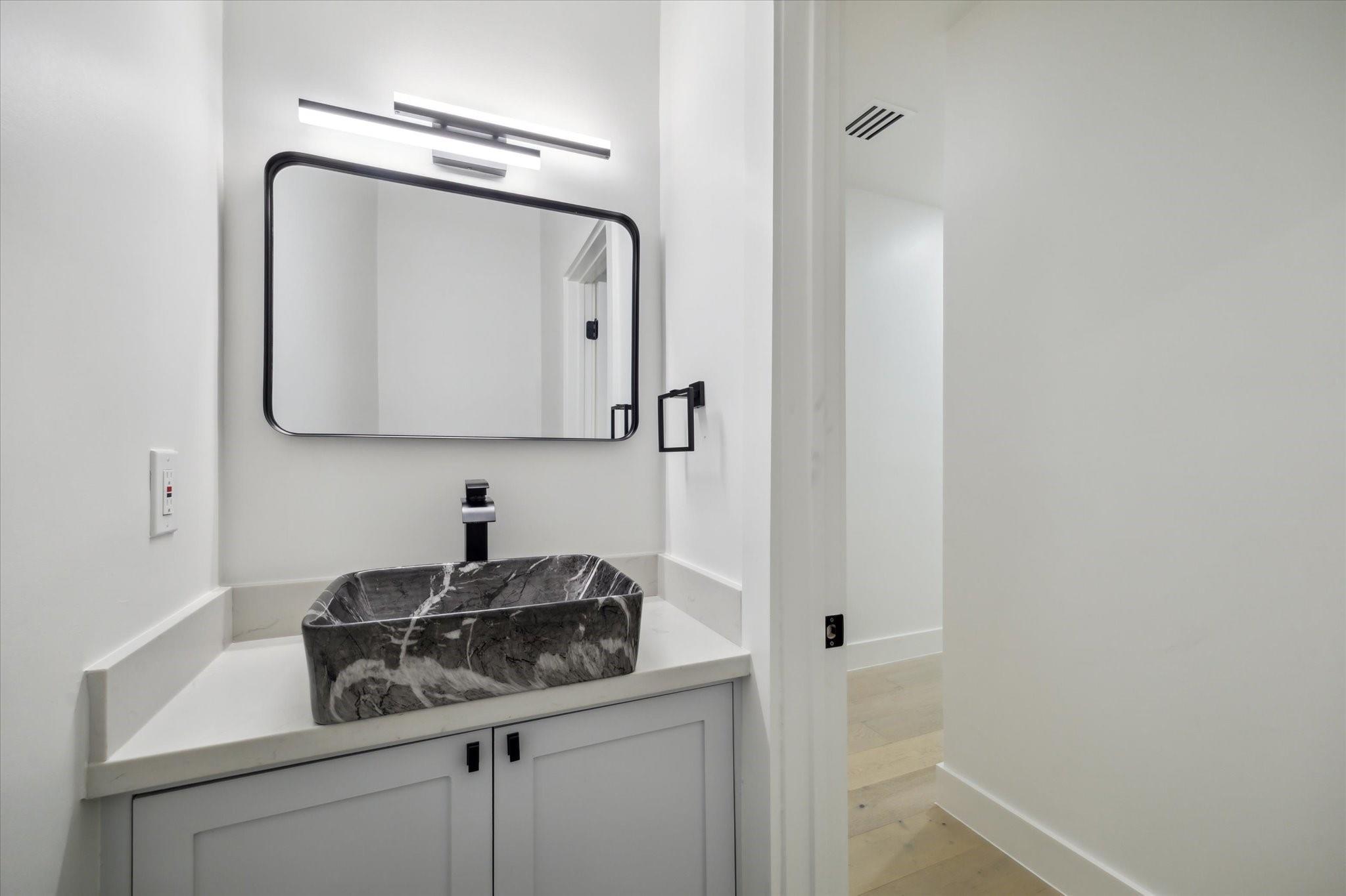 318 W 24th Street, Houston