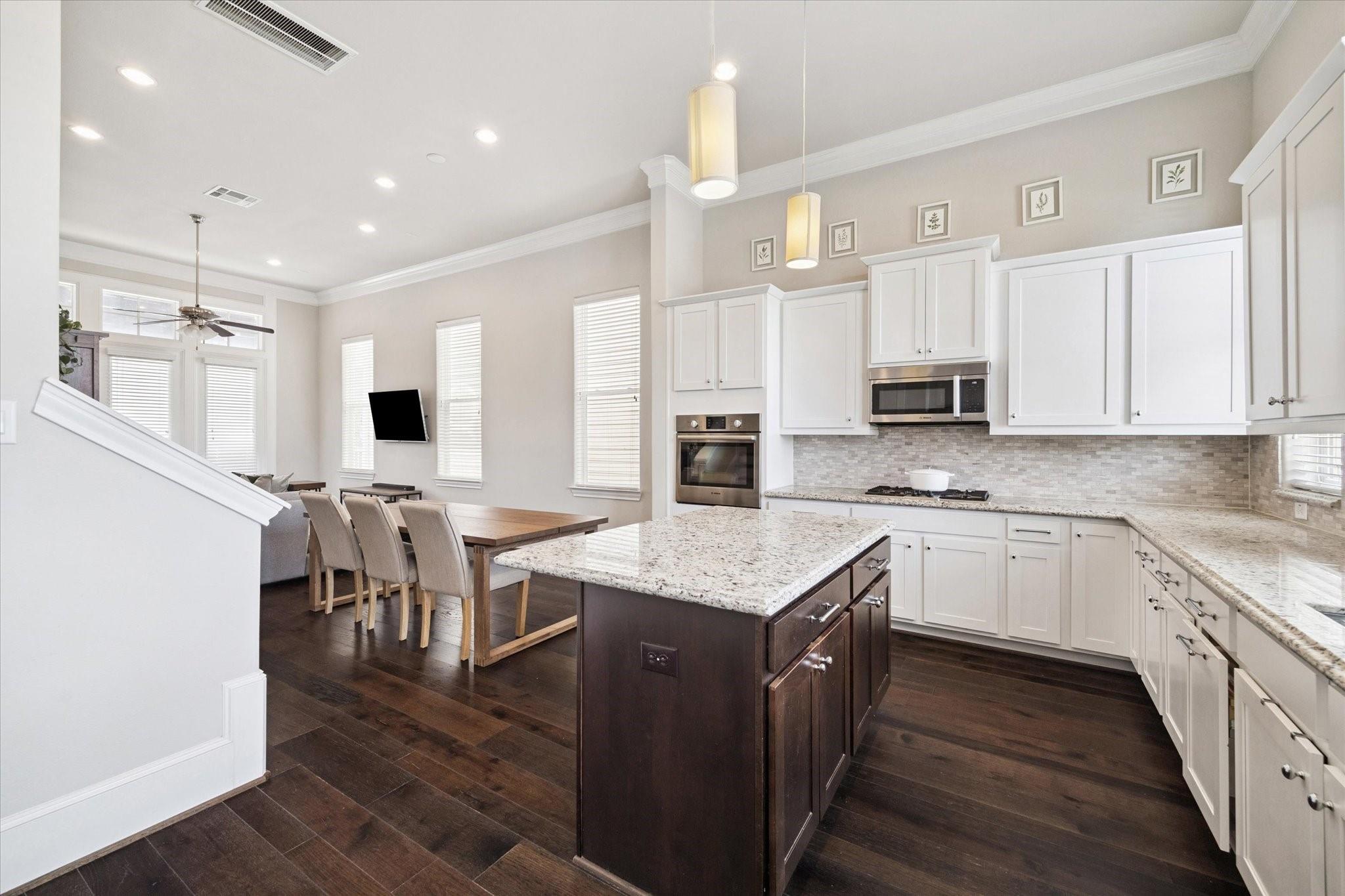 2006 Lou Ellen Lane # H