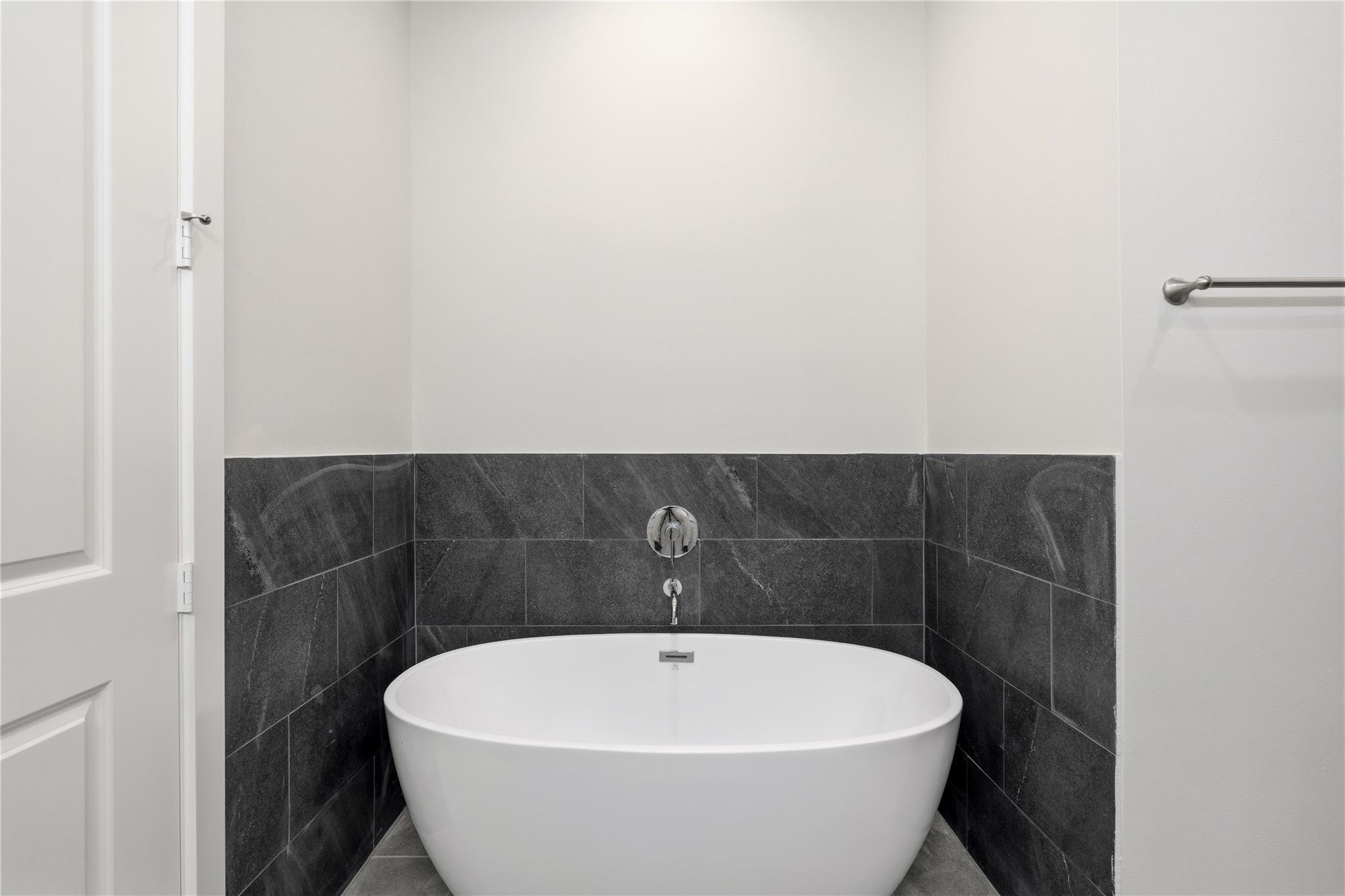 3911 Willowbend Point Drive