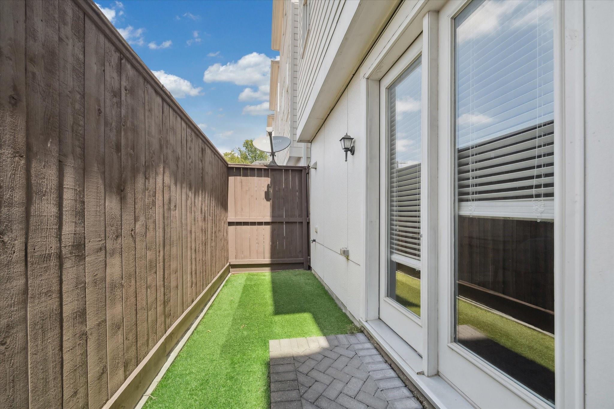 2006 Lou Ellen Lane # H