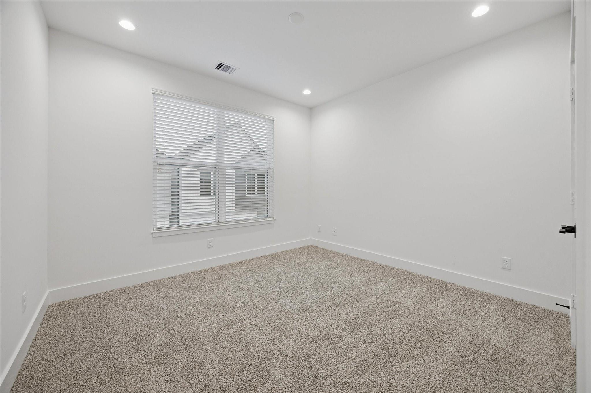 1850 W Tidwell Road