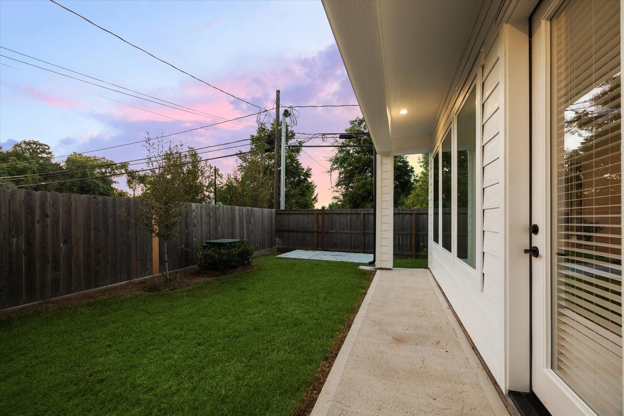 1850 W Tidwell Road