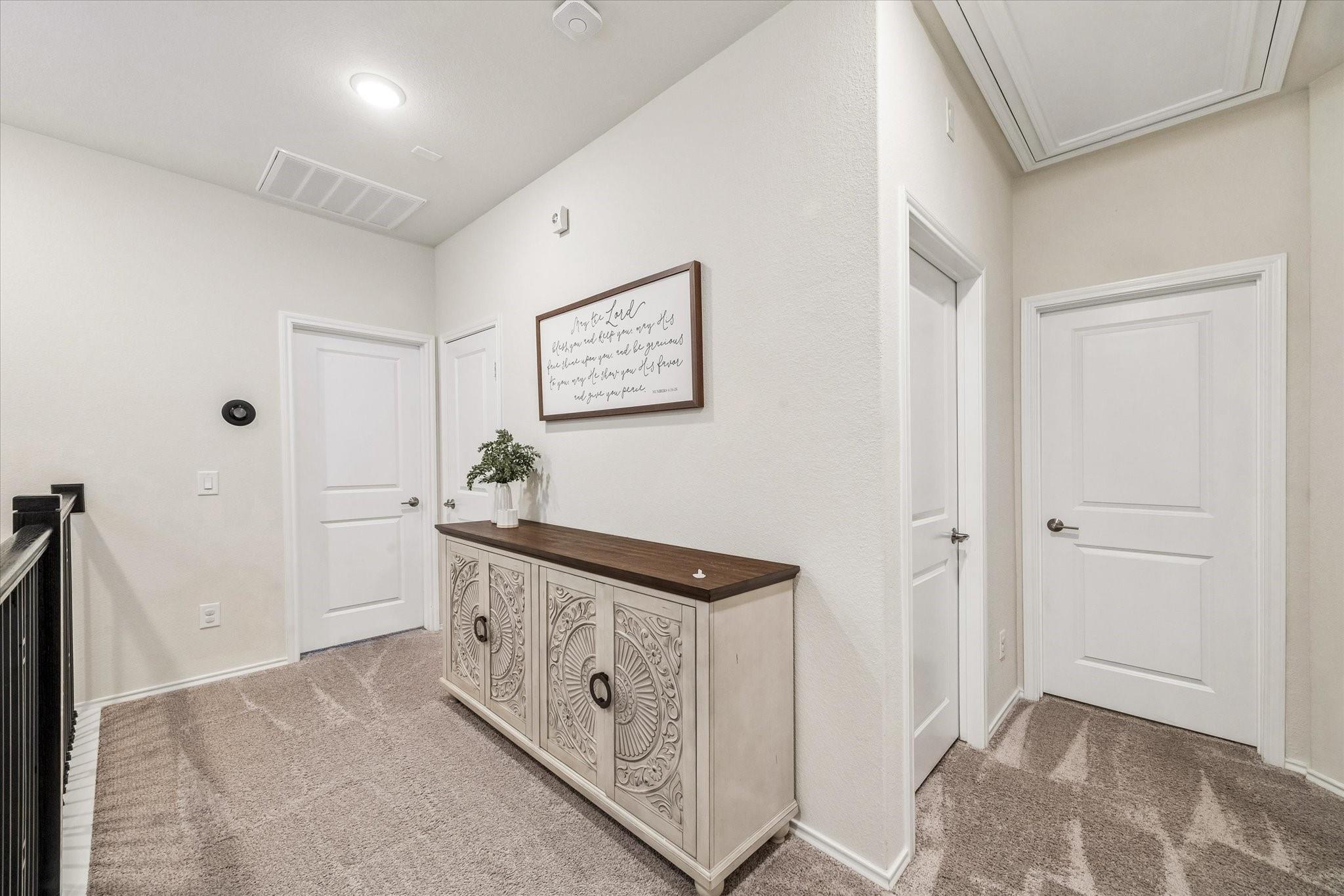 1812 Agoura Hills Drive