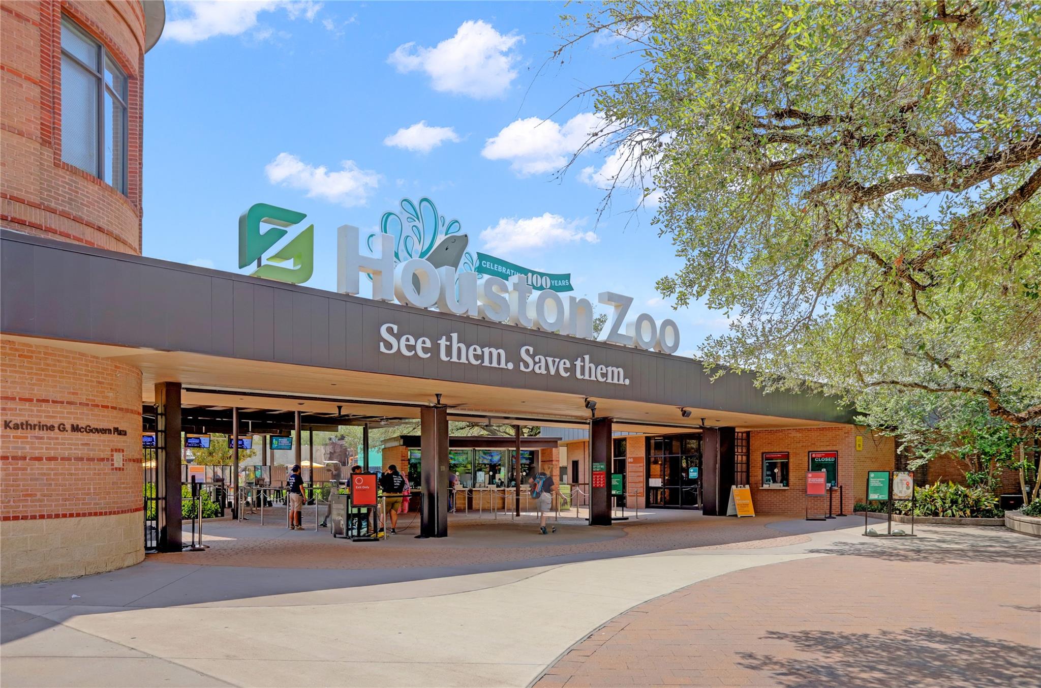 1400 Hermann Drive # 15D