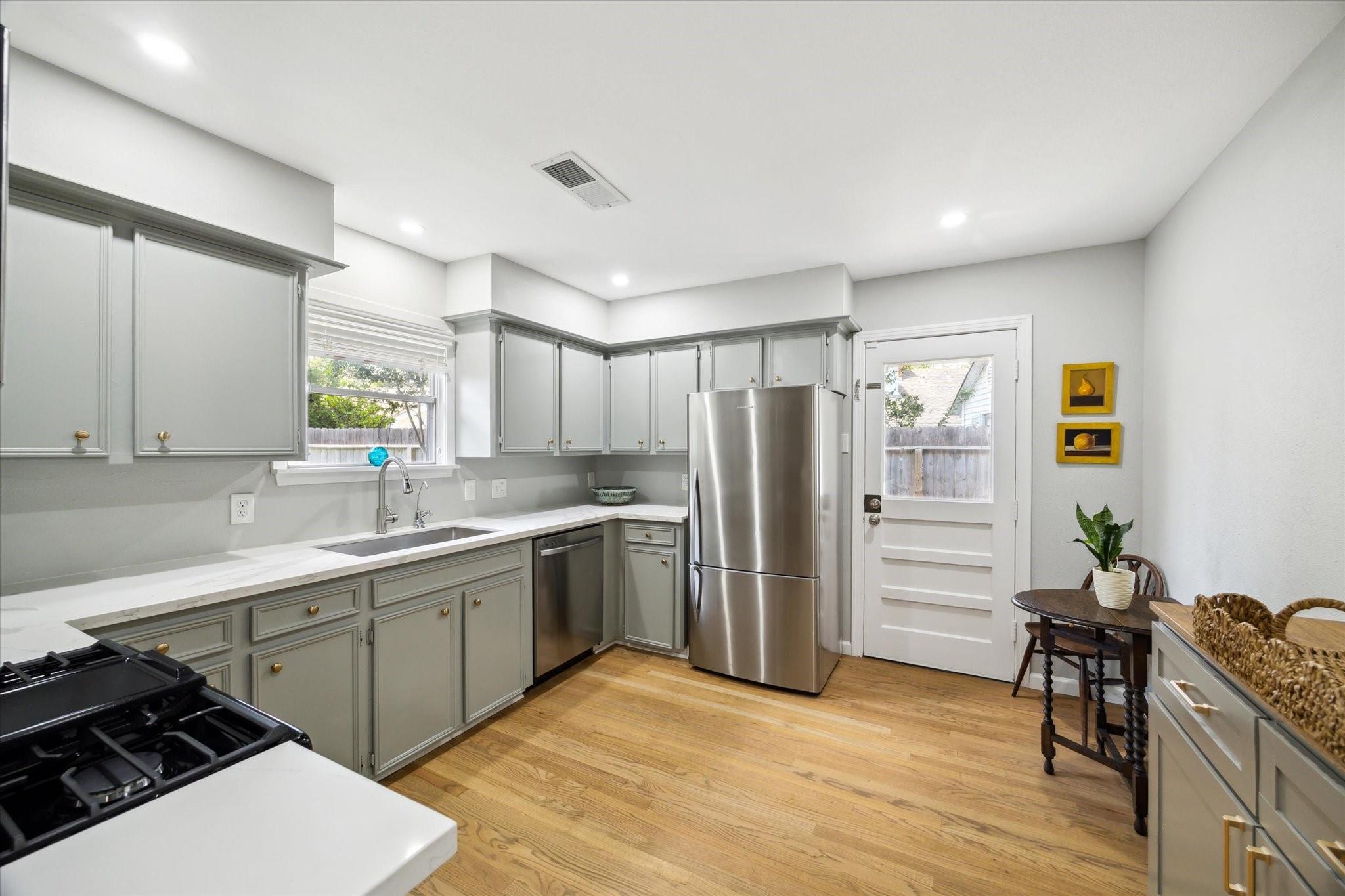 1402 Hewitt Drive