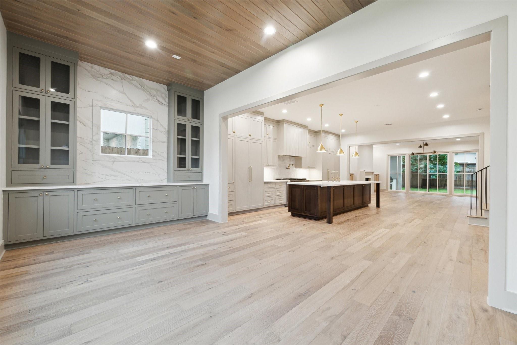 1714 Viking Drive