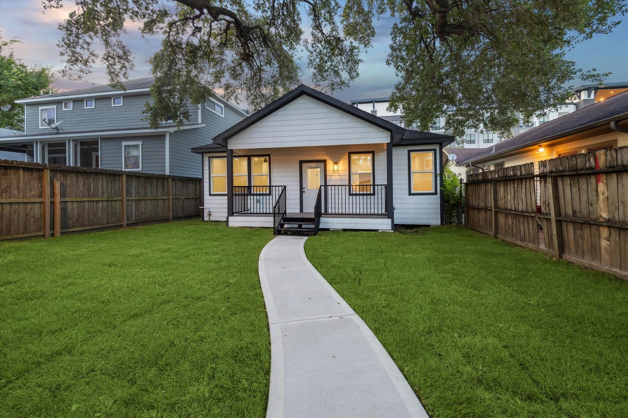 318 W 24th Street
