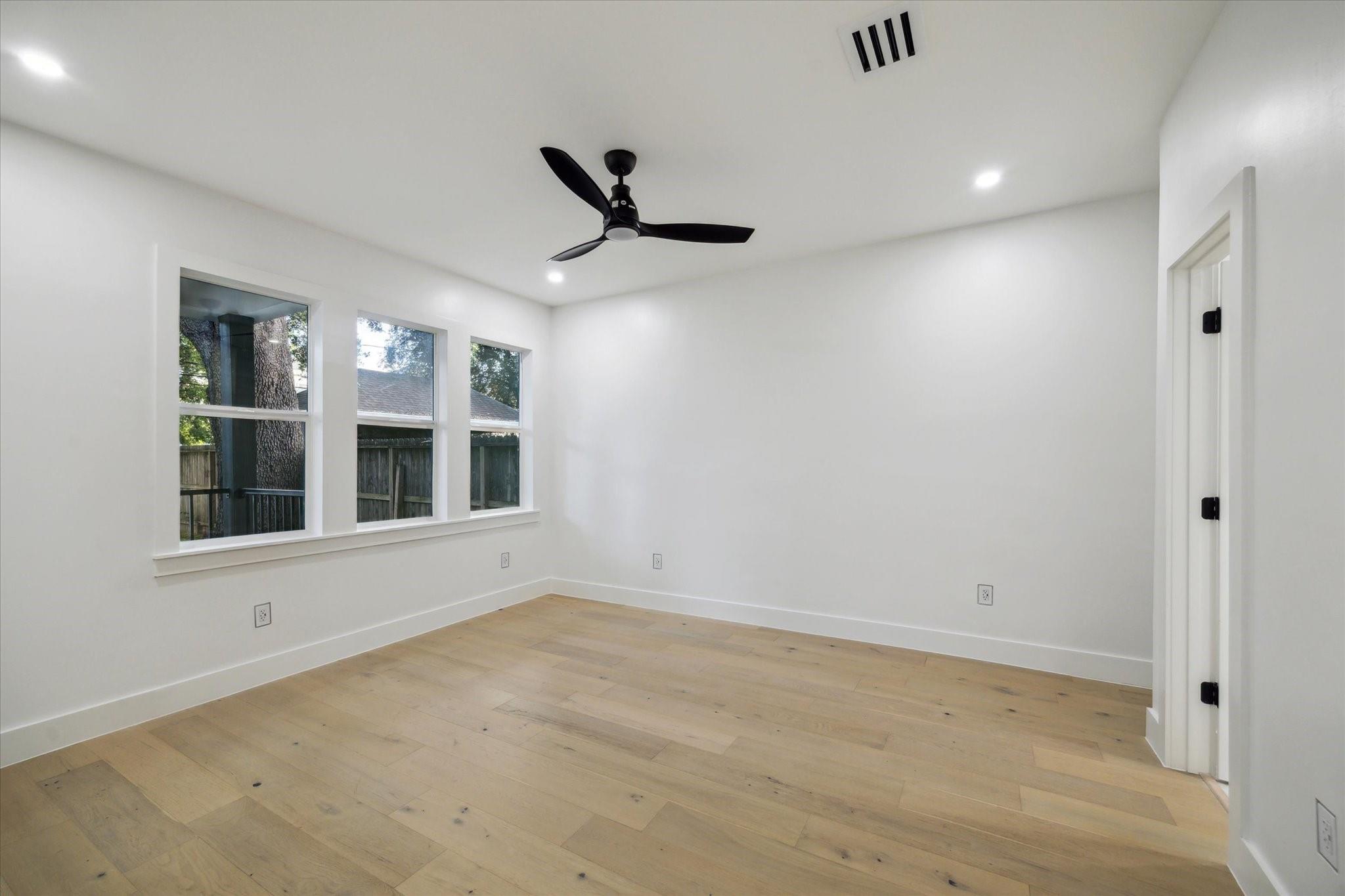 318 W 24th Street