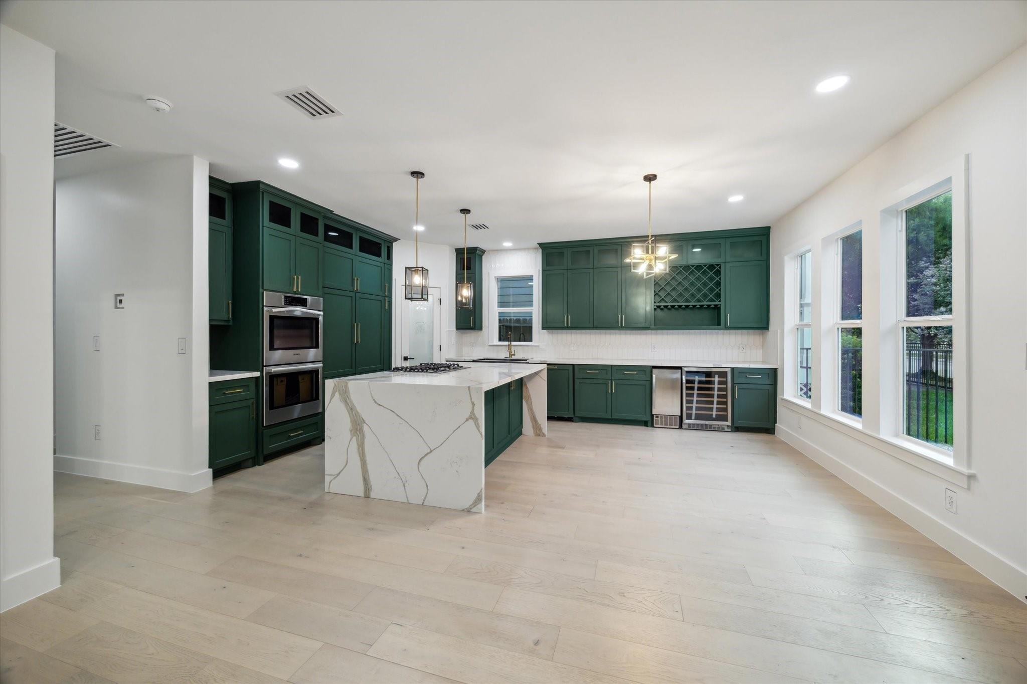 318 W 24th Street