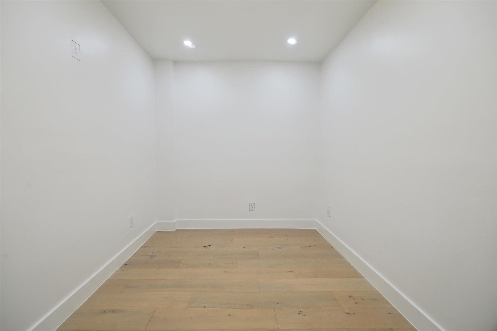 318 W 24th Street