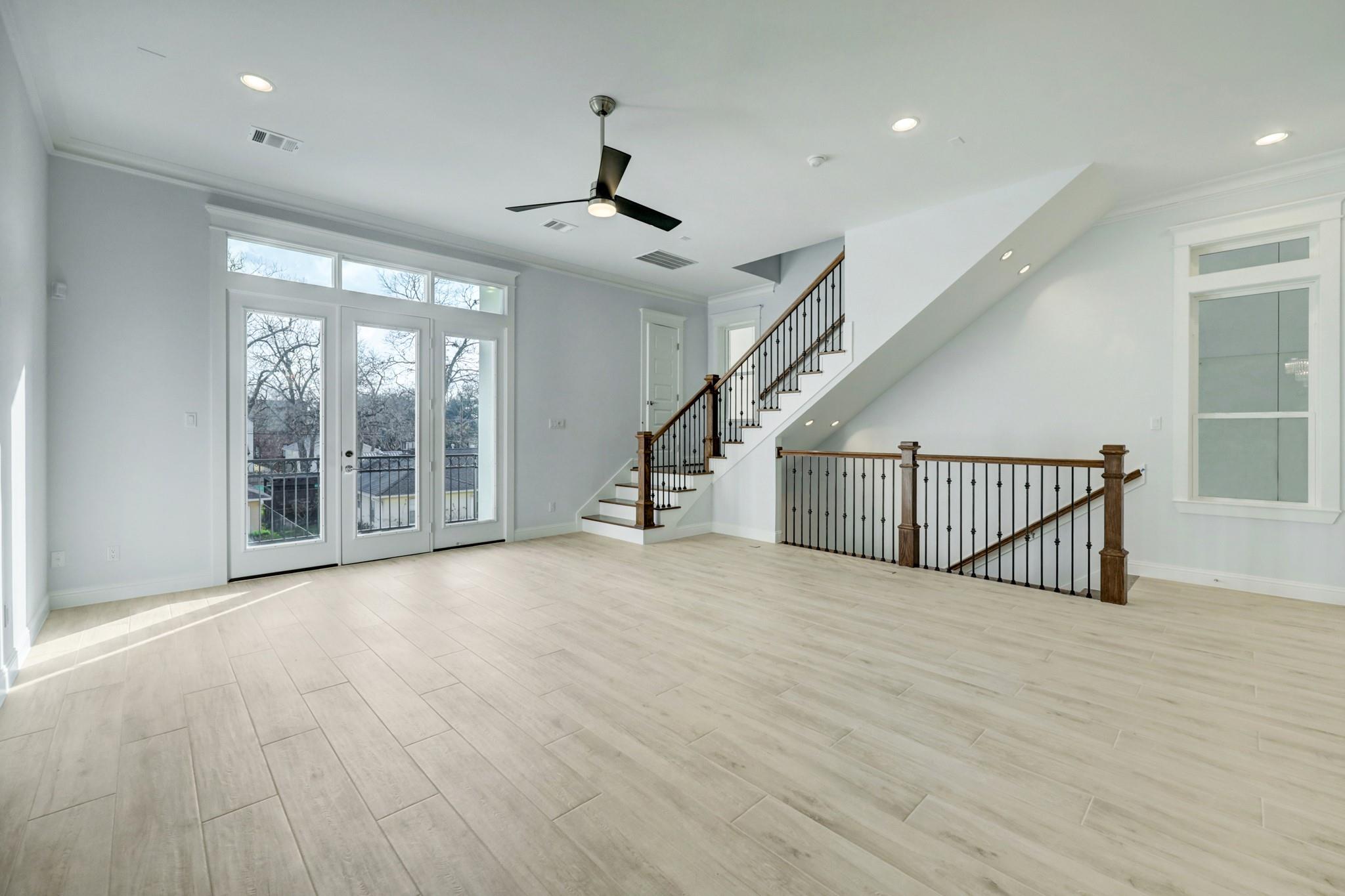 1007 E 28th Street