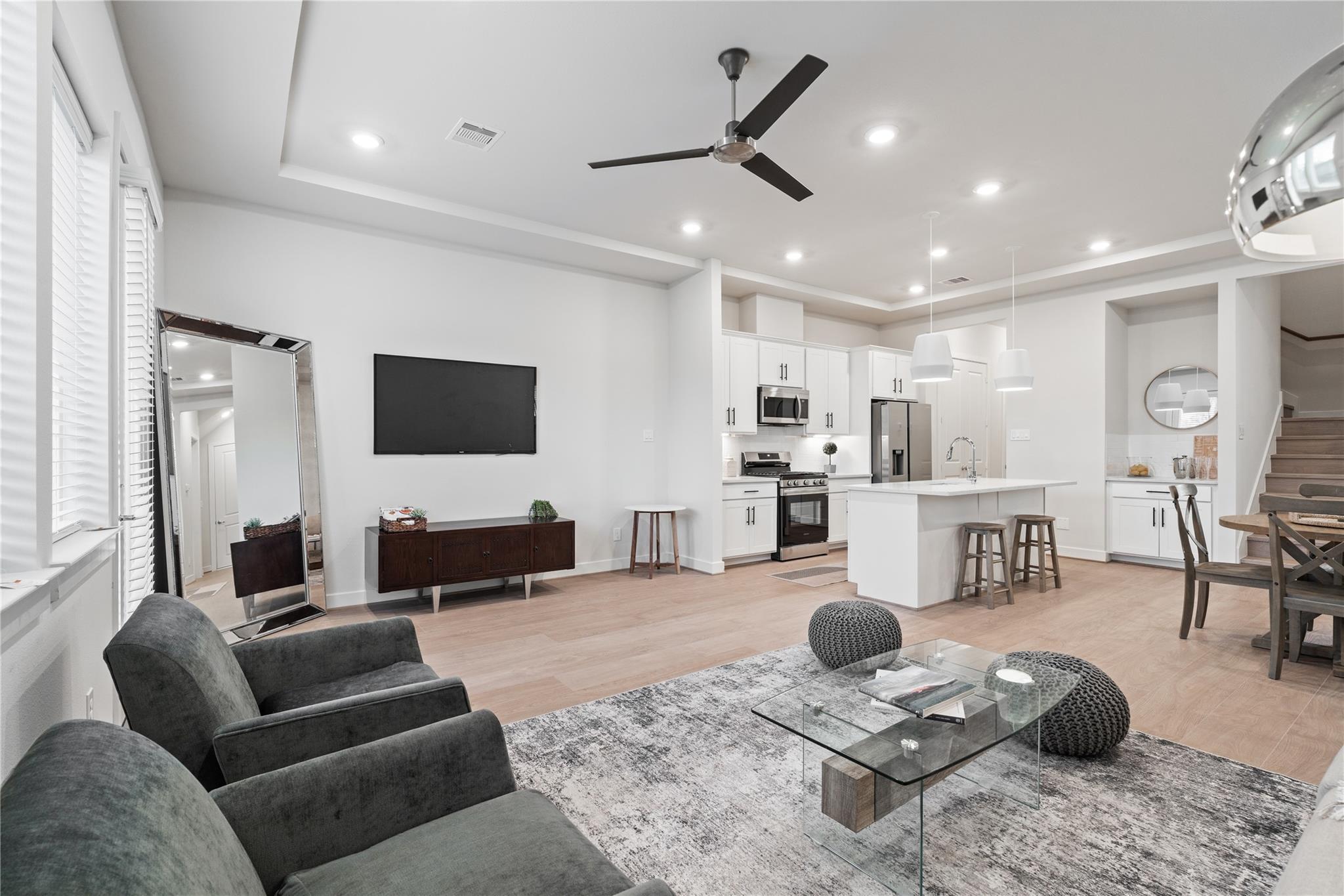 6535-6537 Rena Street