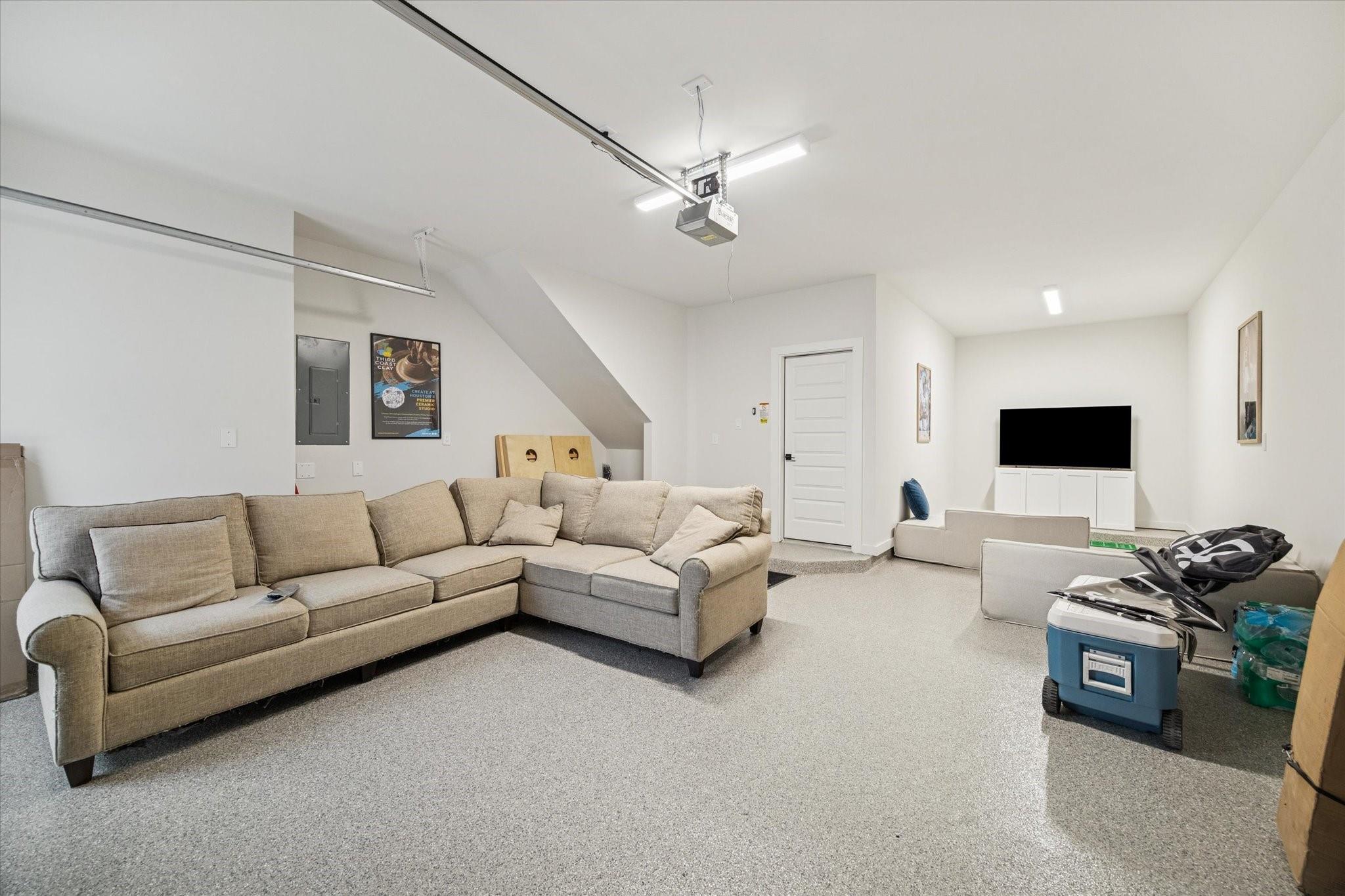 811 Thornton Road # B, Houston Unit: B