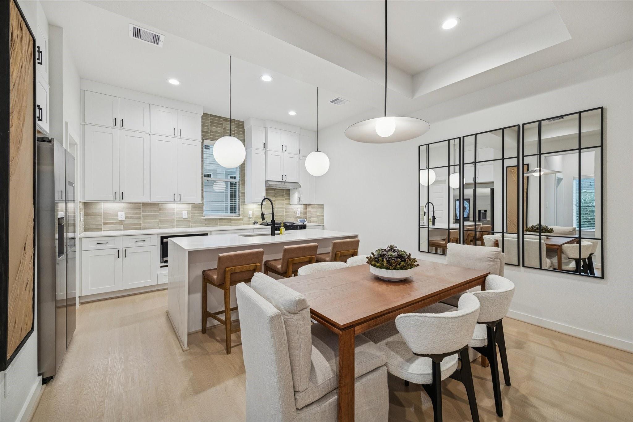 811 Thornton Road # B, Houston Unit: B