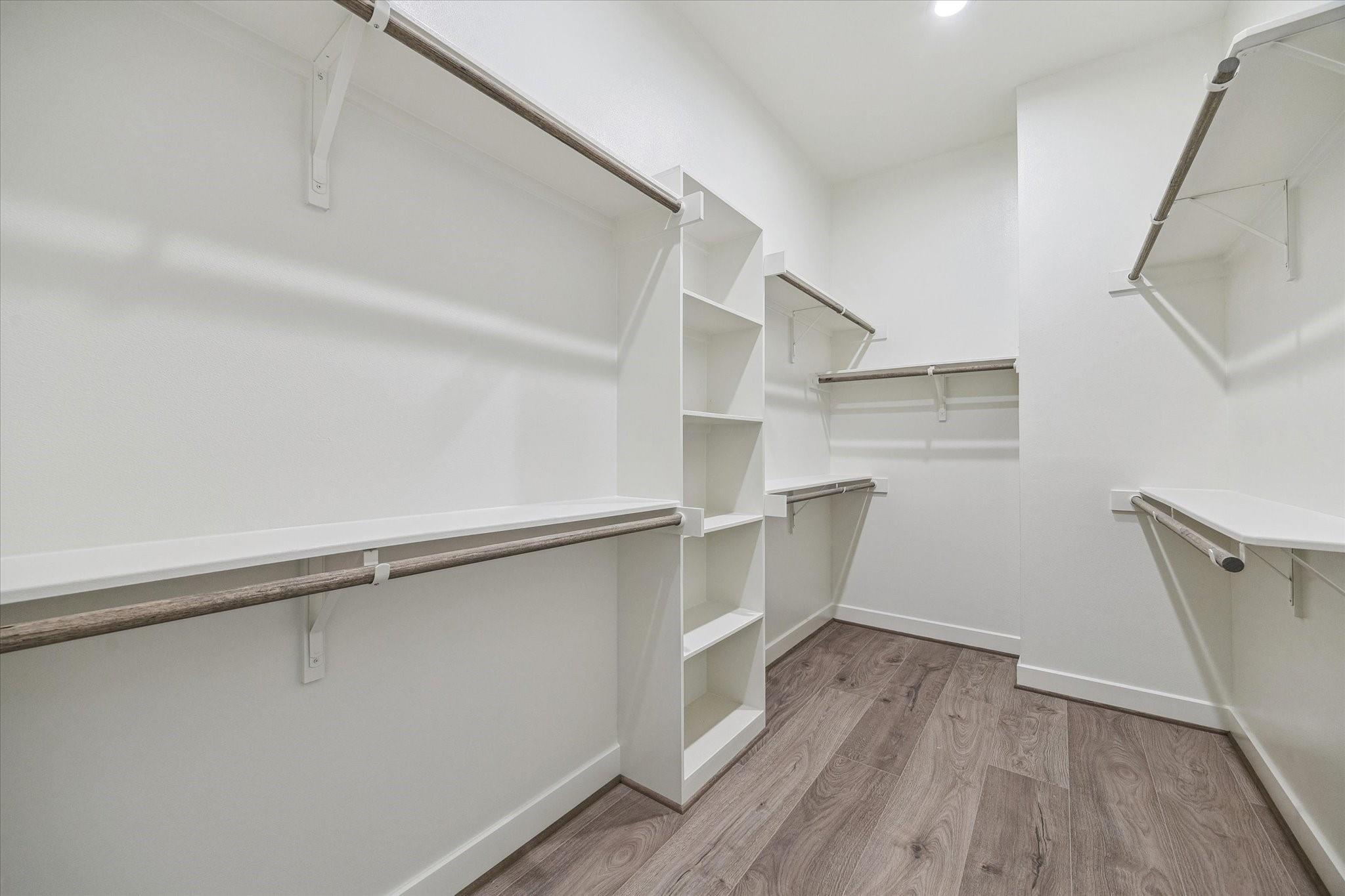 3913 Willowbend Point Drive