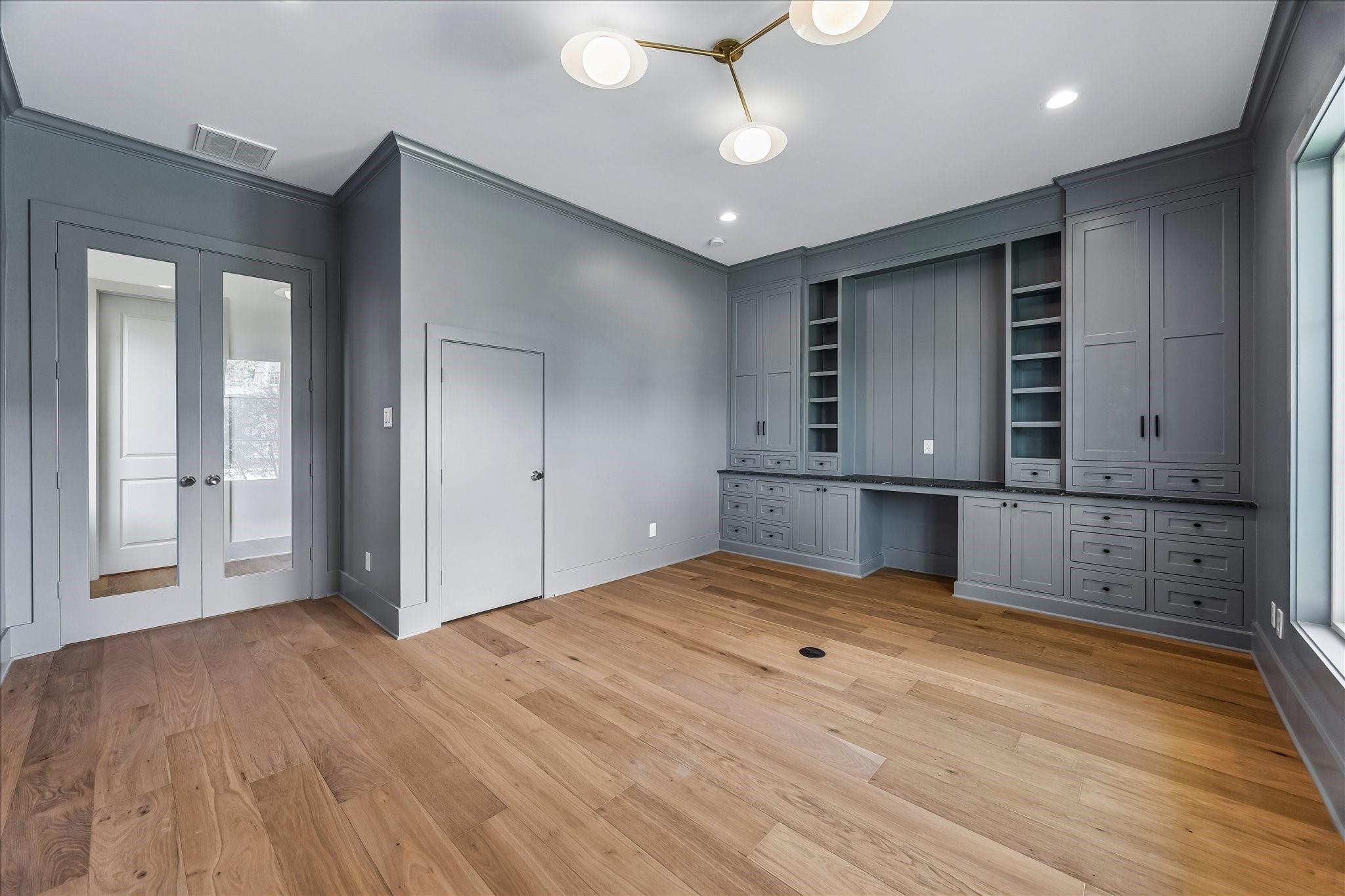 1714 Viking Drive