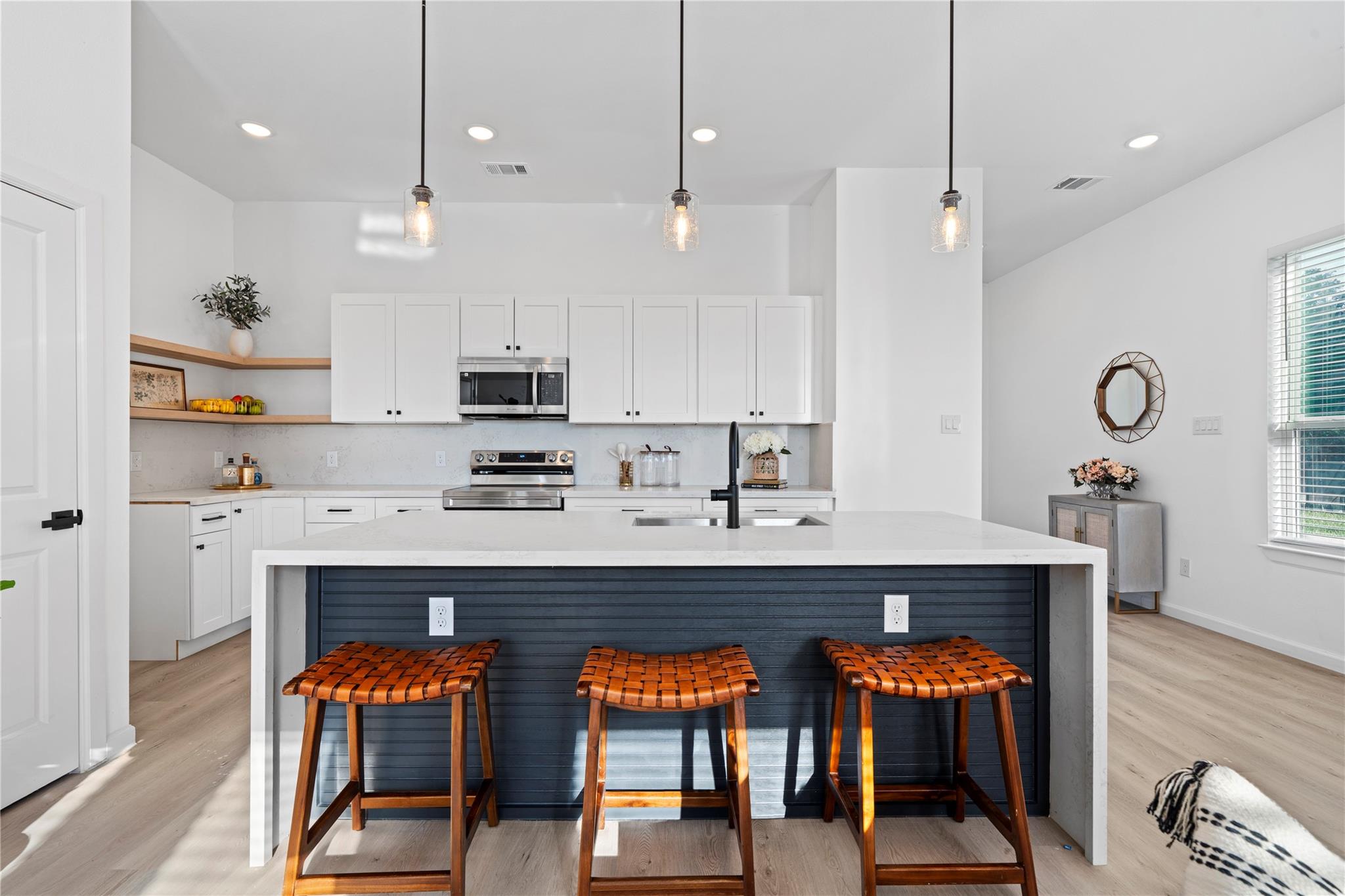 866 Rachel Street Unit: E