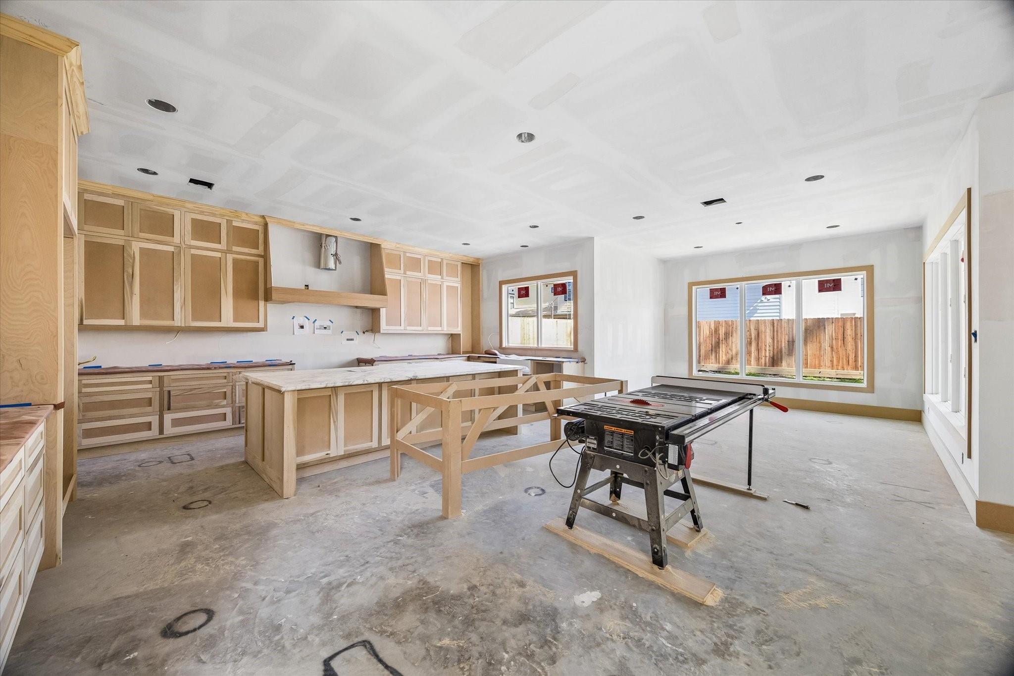 1050 W 42nd Street