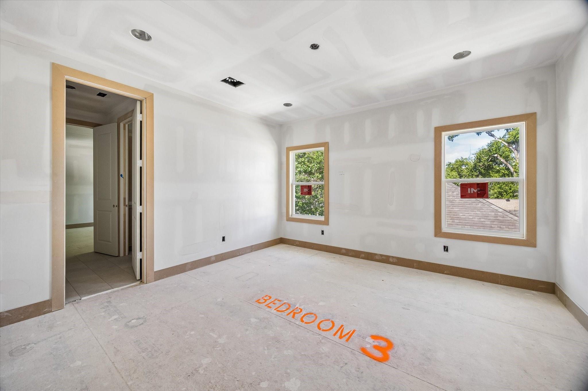 1050 W 42nd Street