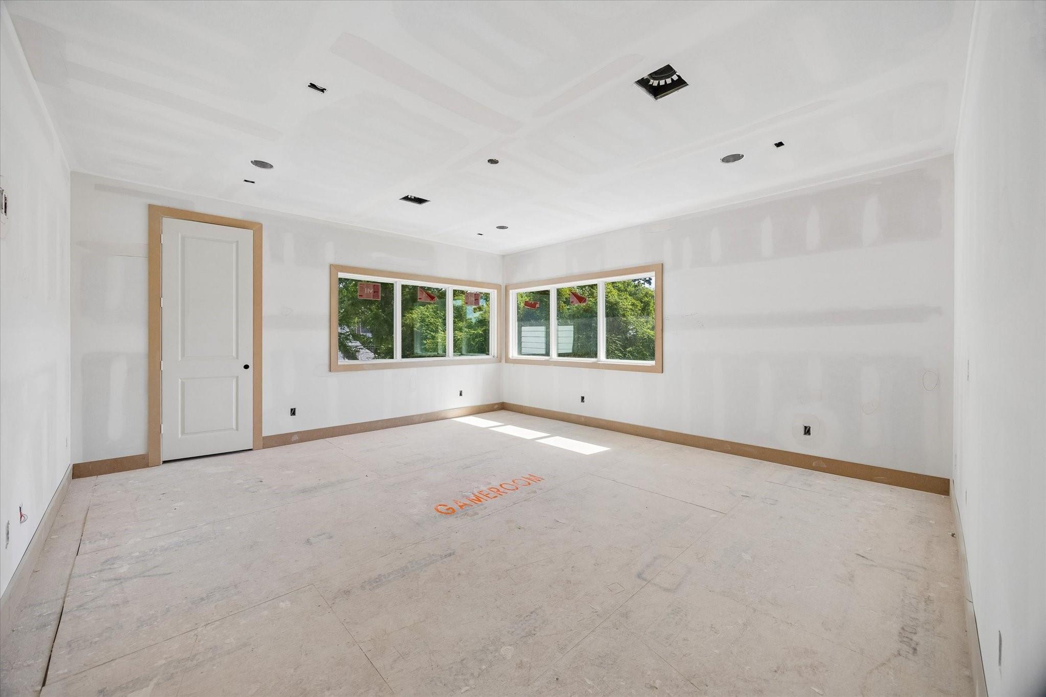 1050 W 42nd Street