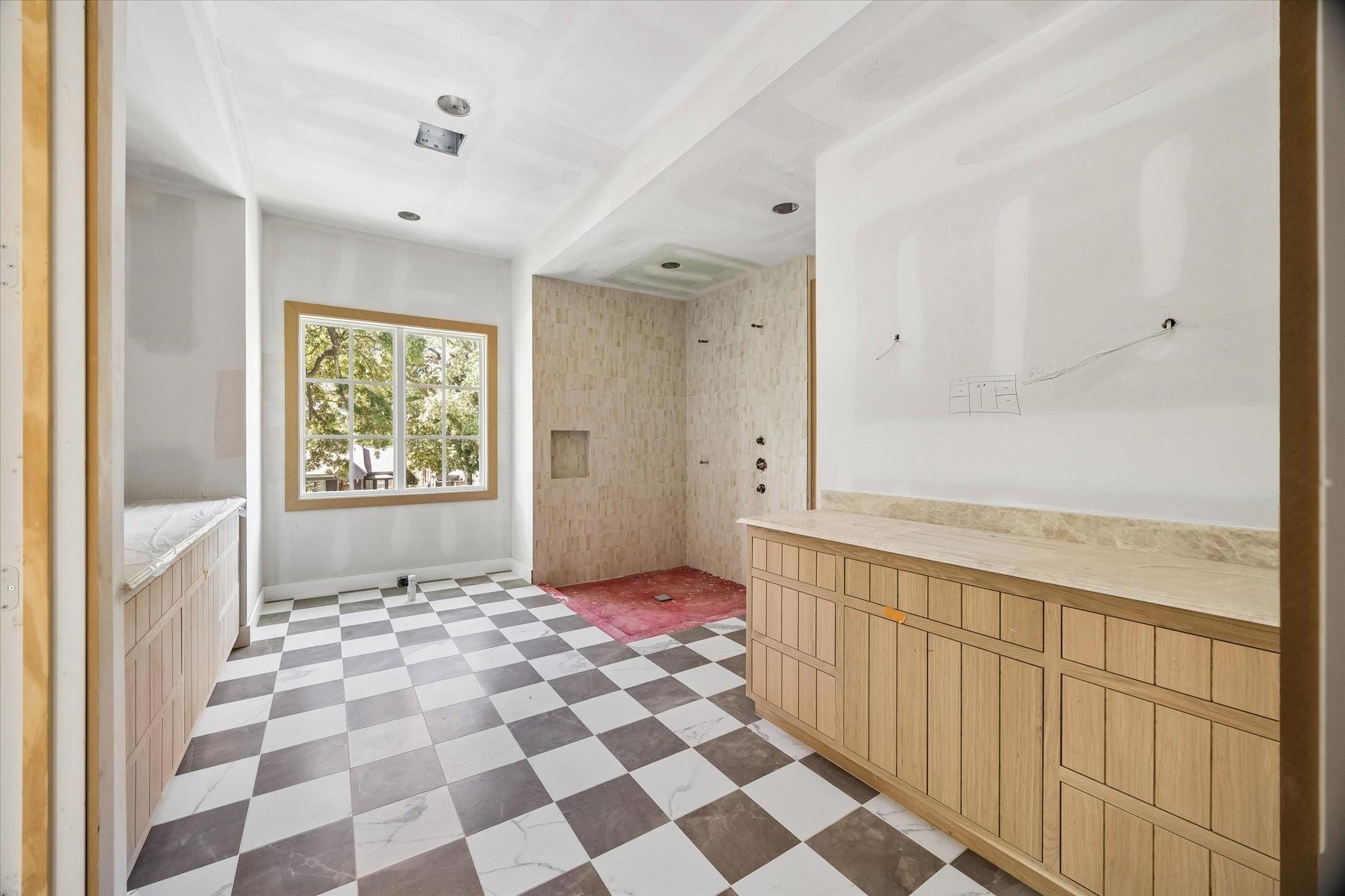1050 W 42nd Street