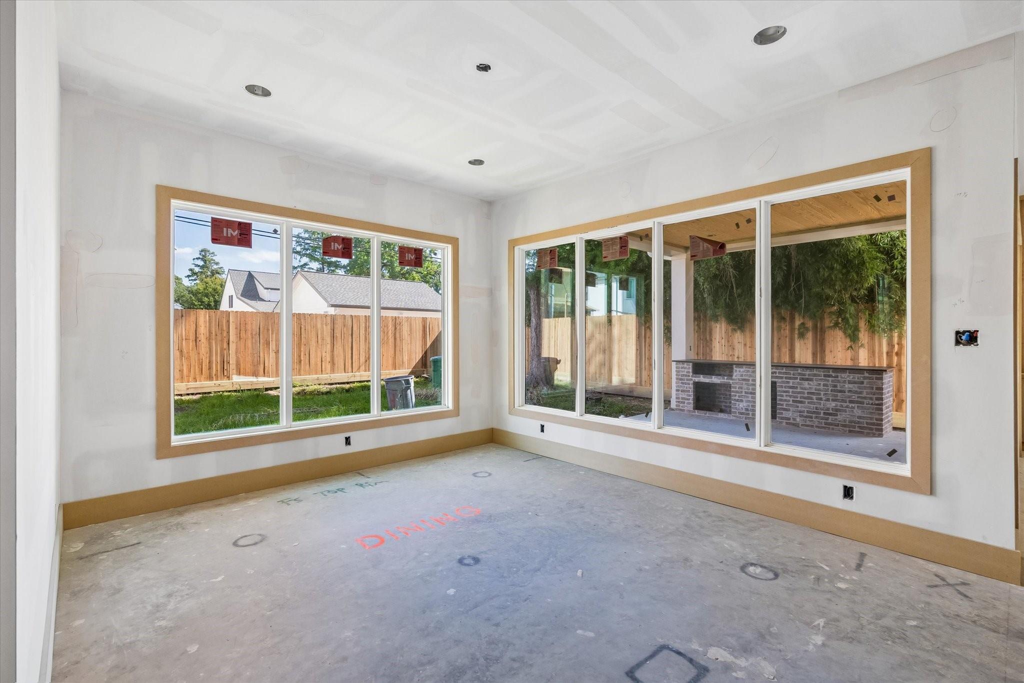 1050 W 42nd Street