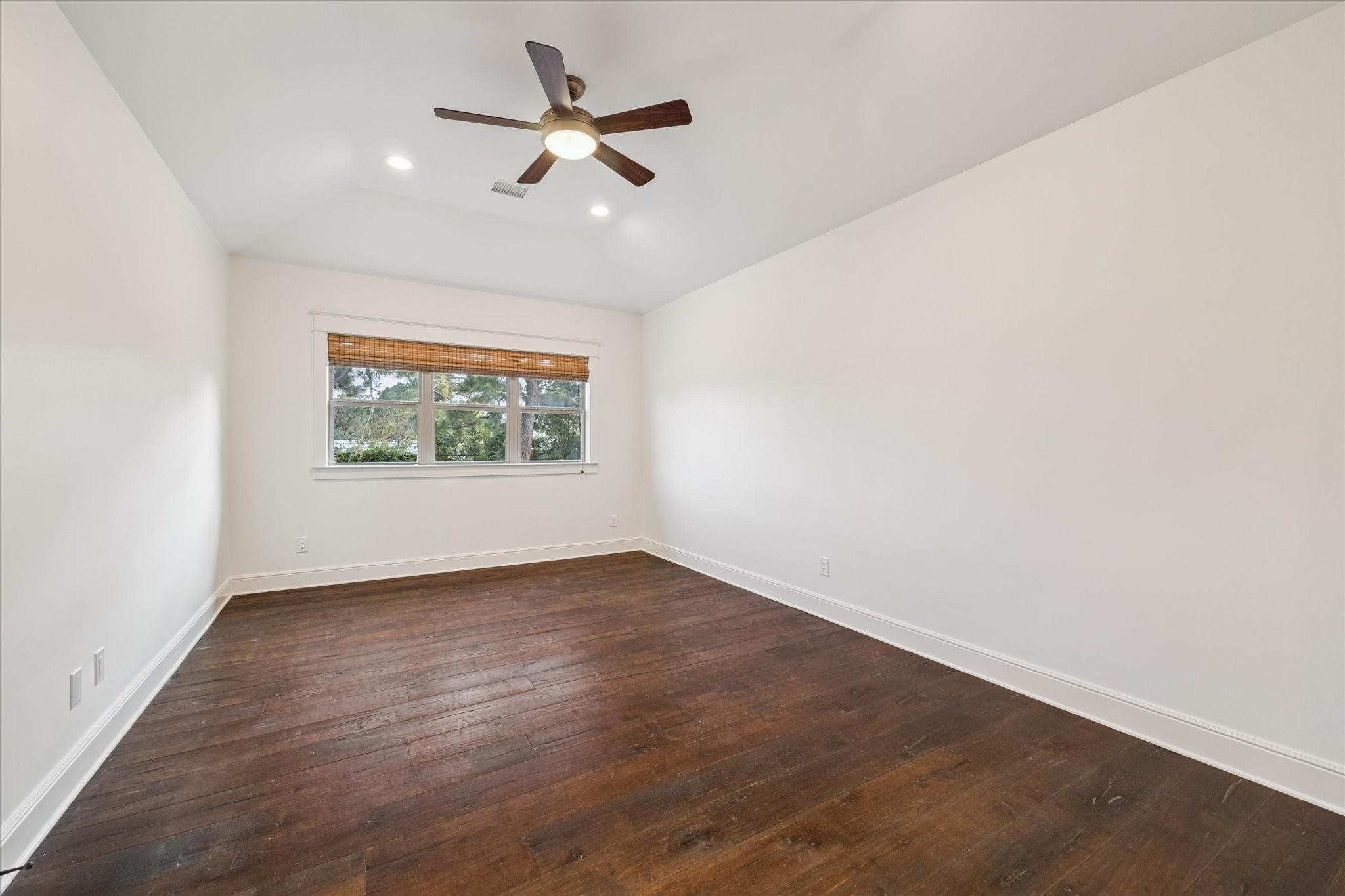1339 Du Barry Lane