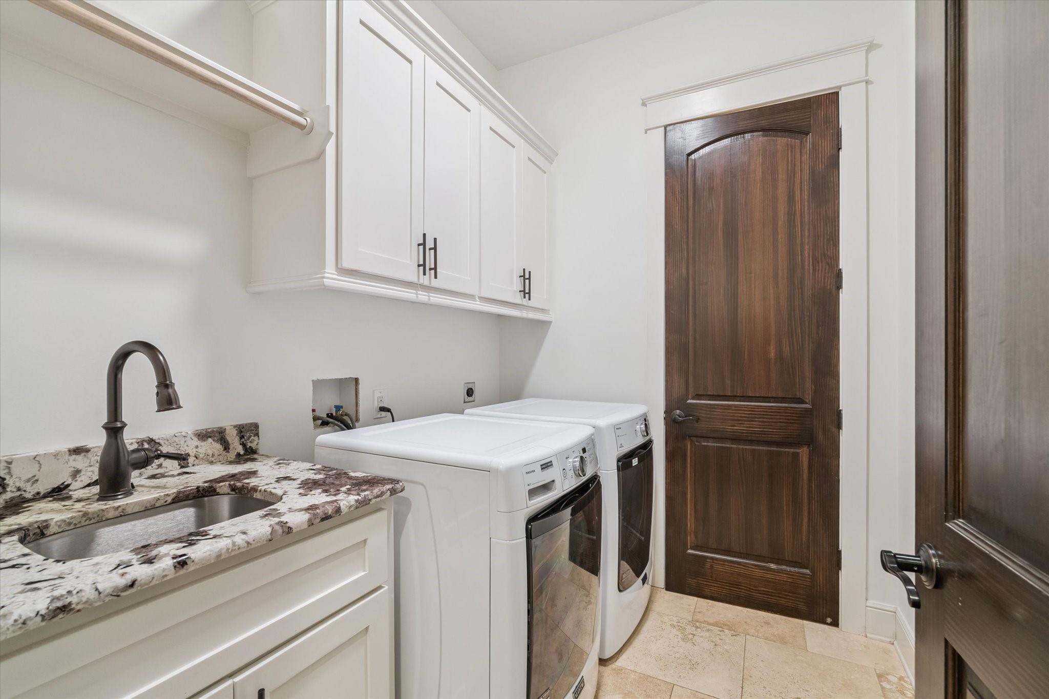 1339 Du Barry Lane
