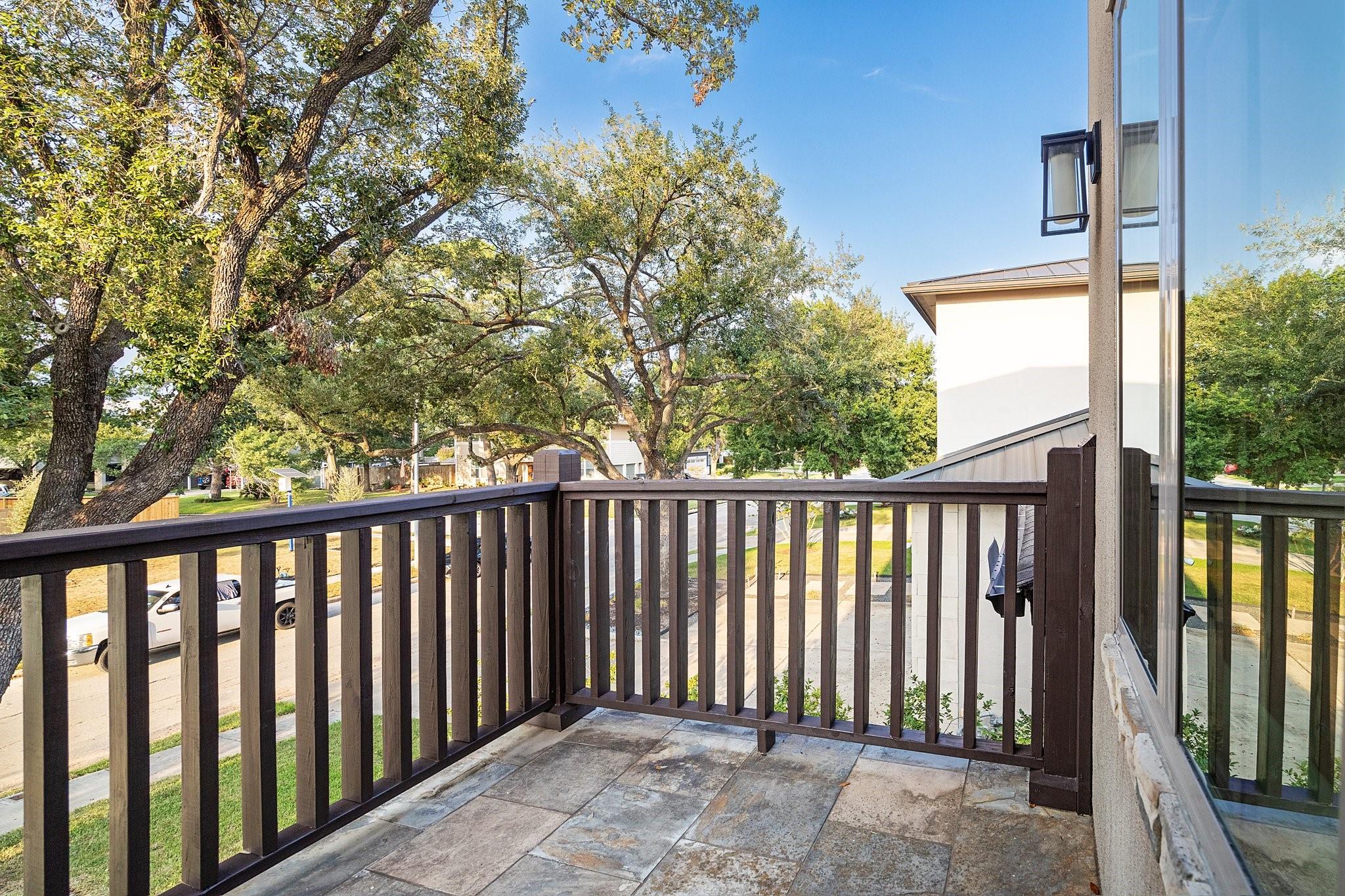 1339 Du Barry Lane