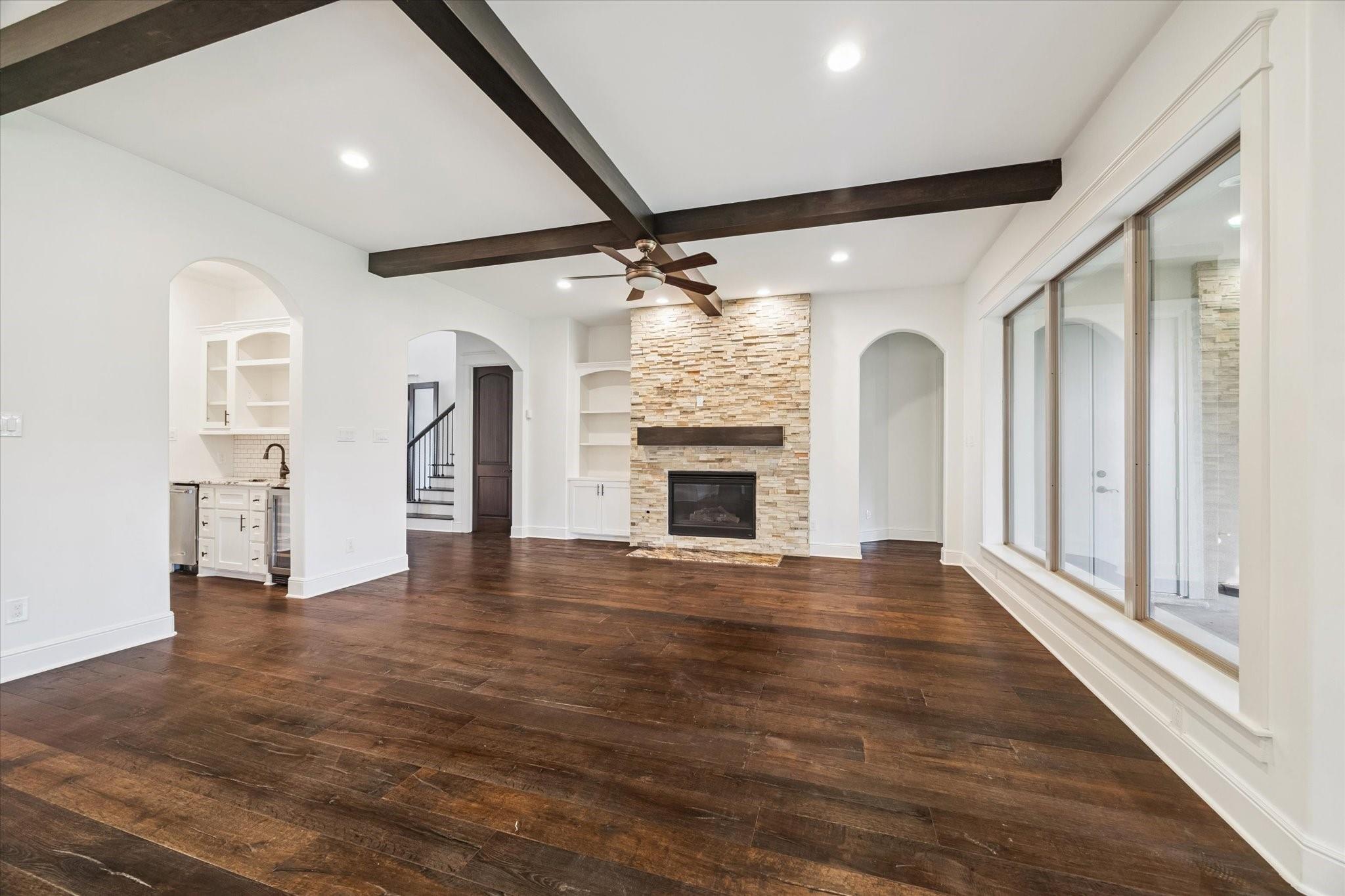 1339 Du Barry Lane
