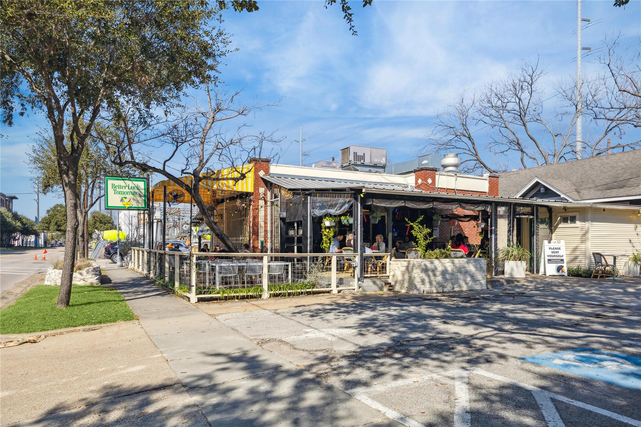 2114 Sabine Street