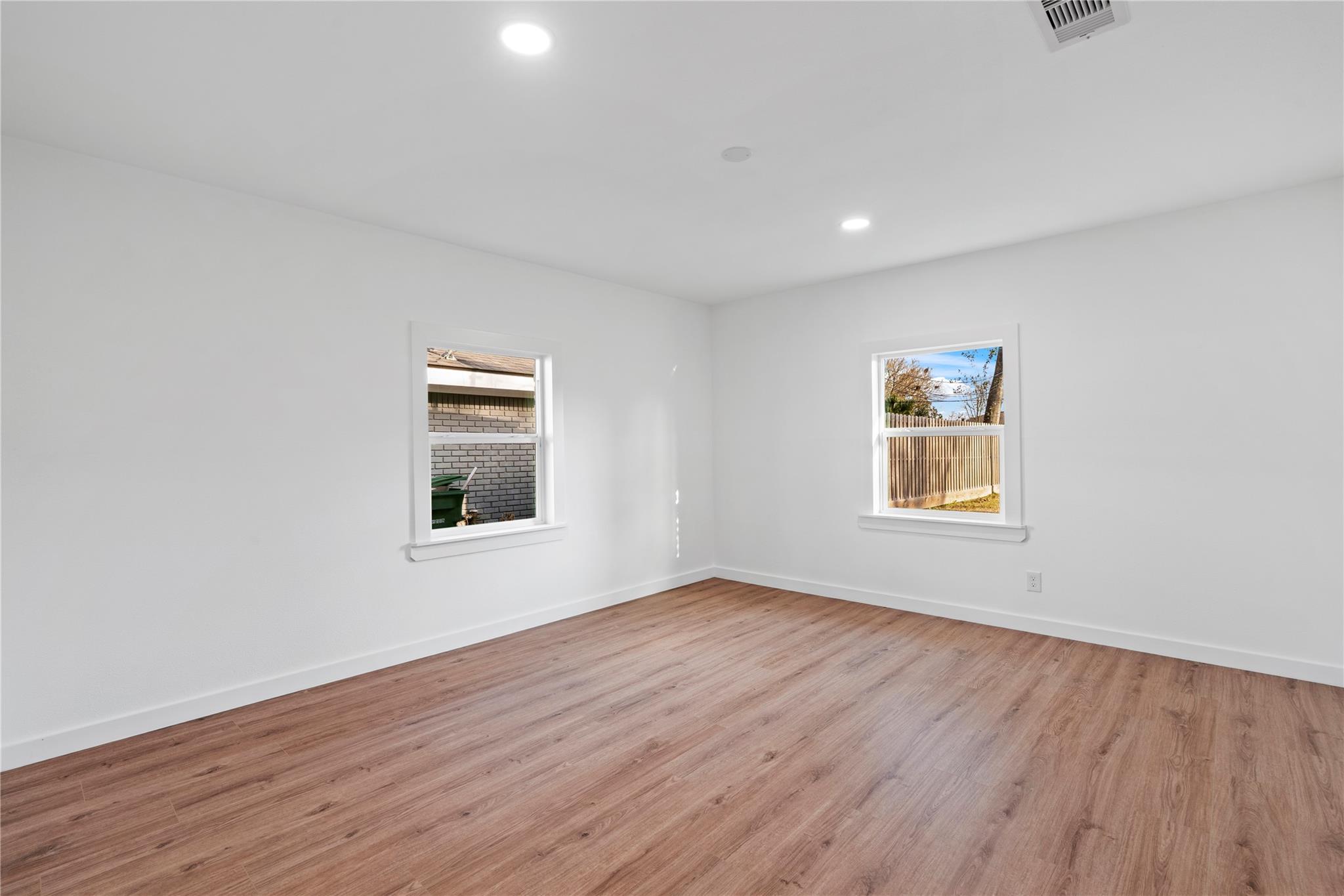 5023 Redstart Street