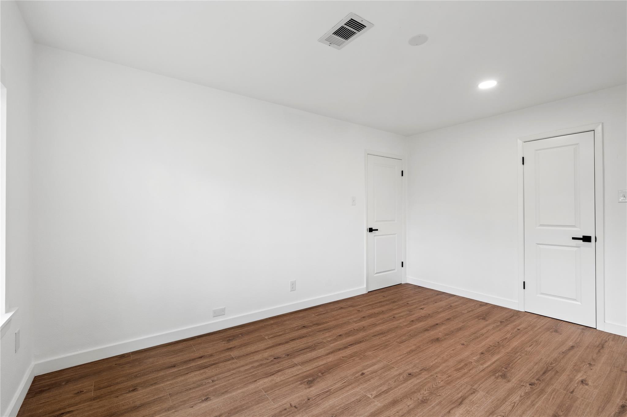 5023 Redstart Street