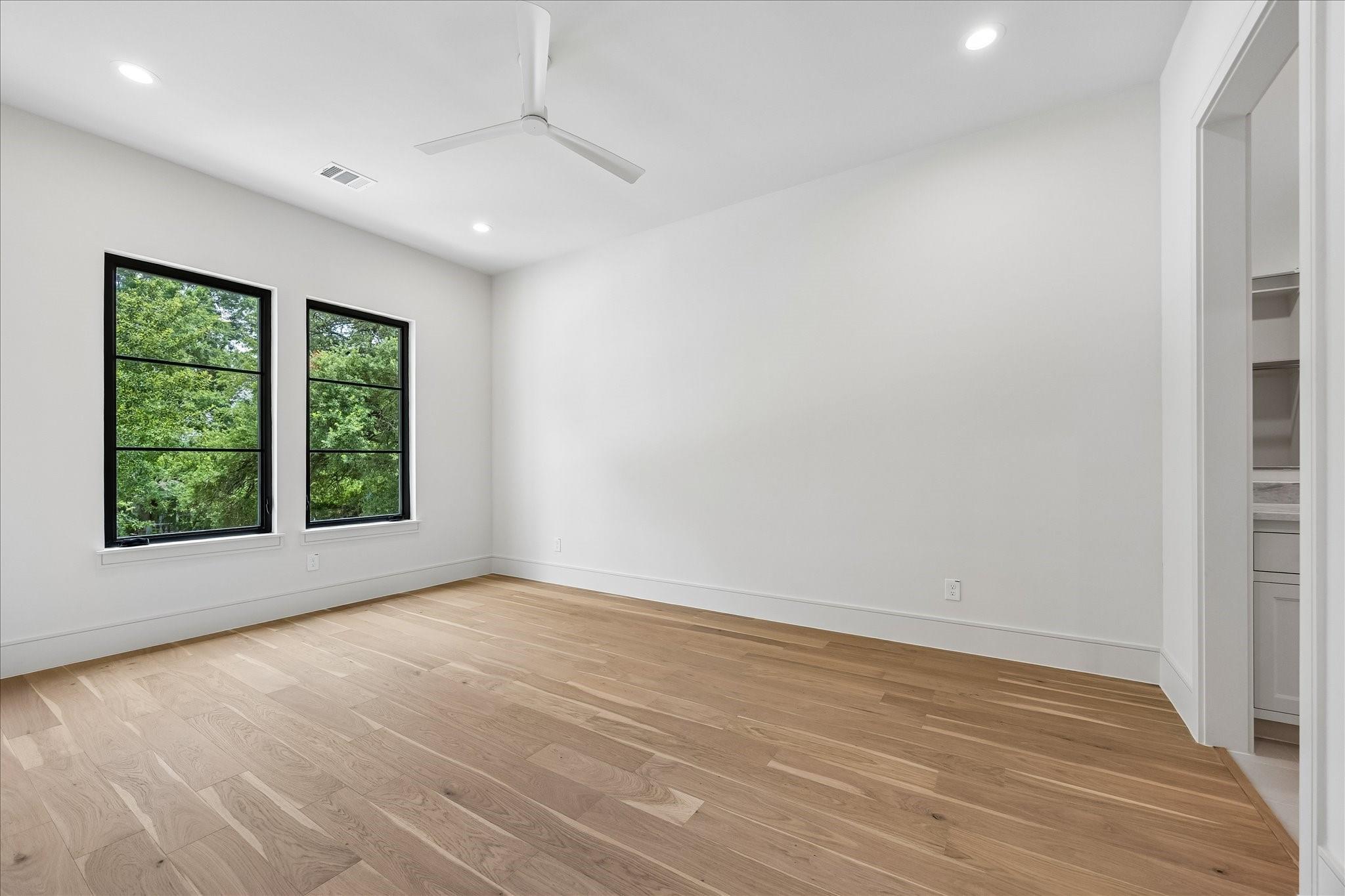 316 W 30th Street