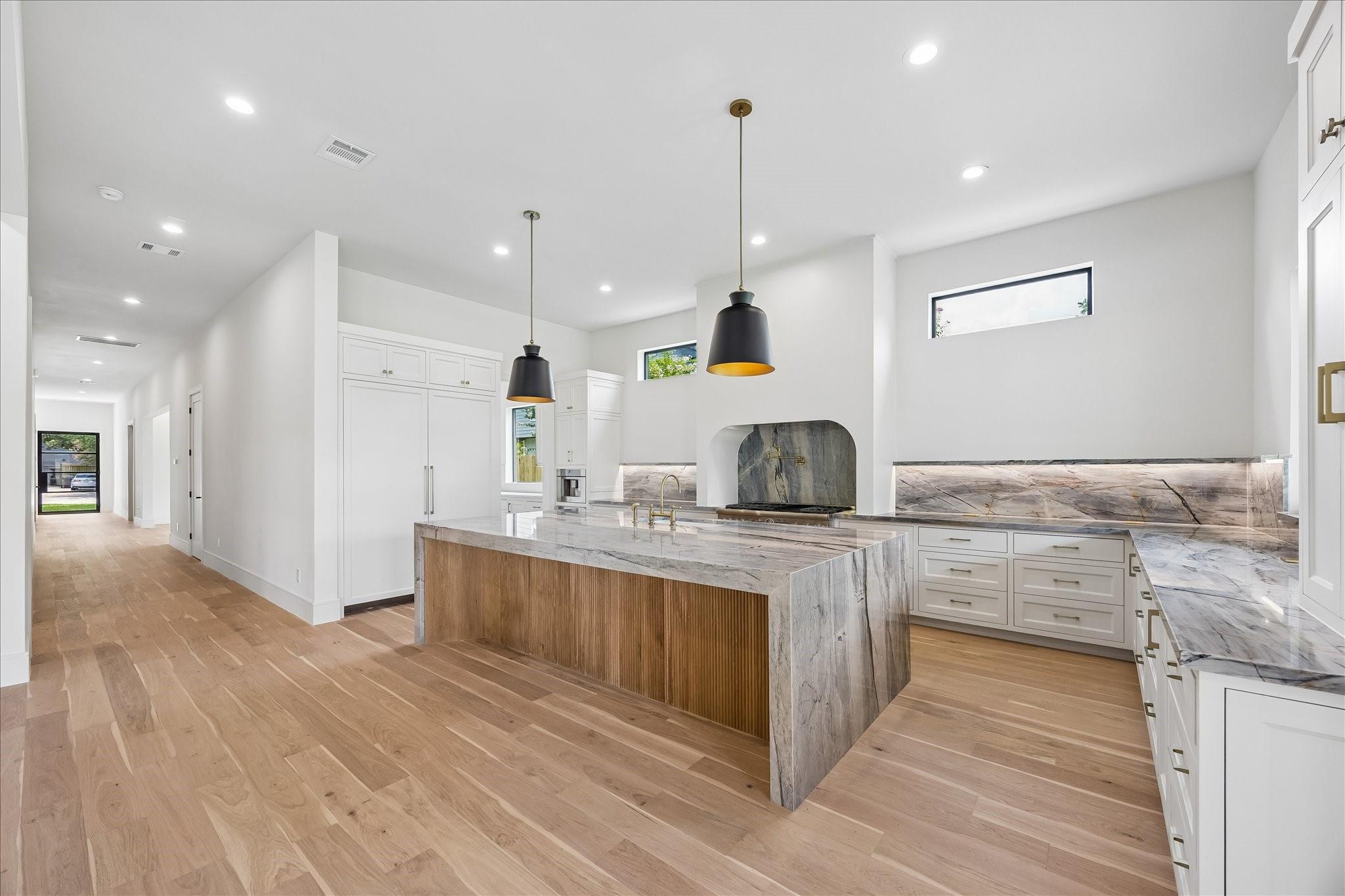 316 W 30th Street
