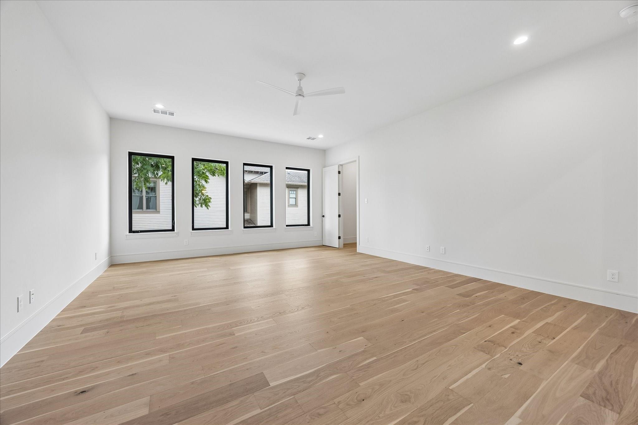 316 W 30th Street